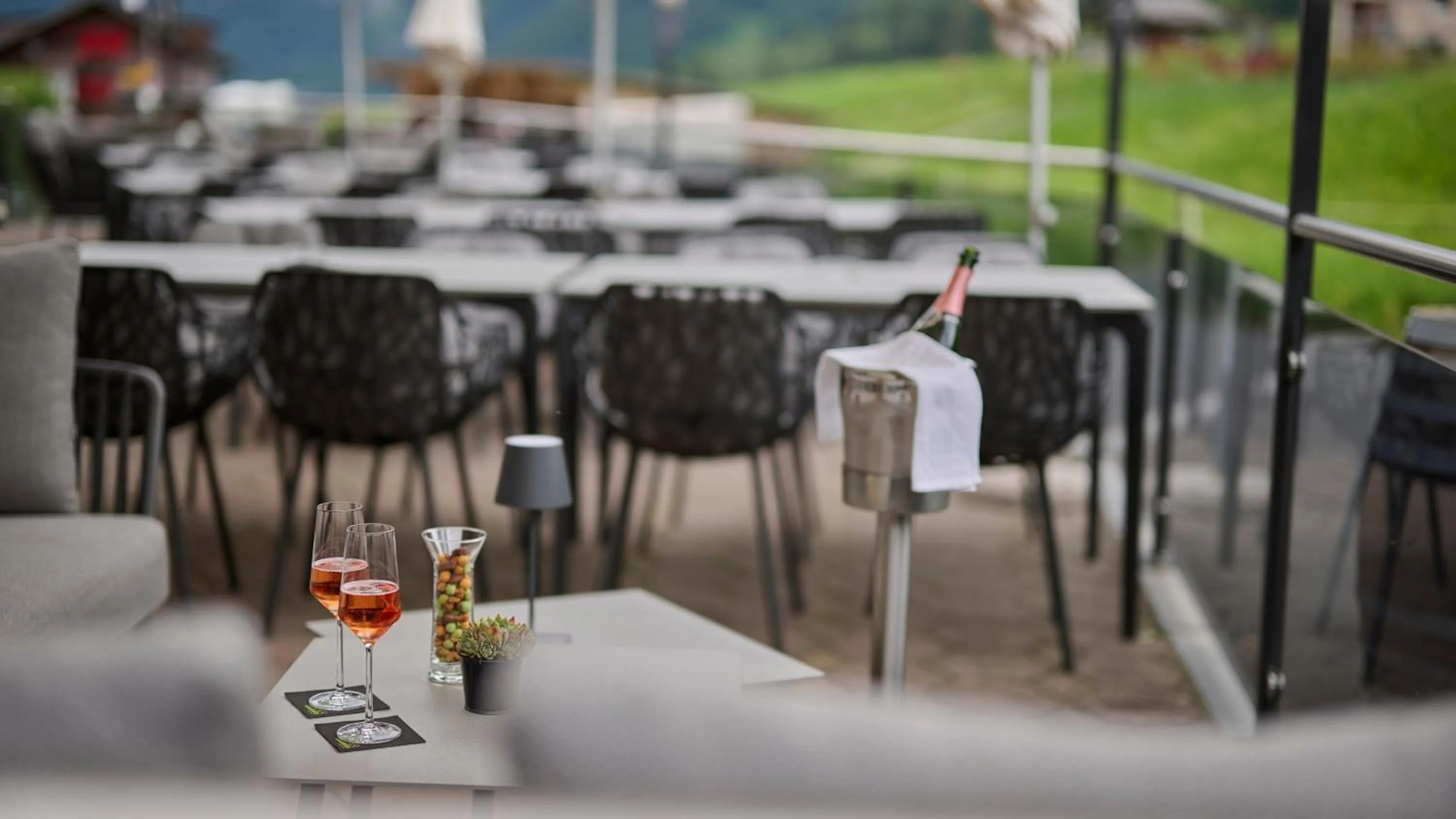 Restaurant/places to eat in Aspen Alpine Lifestyle Hotel