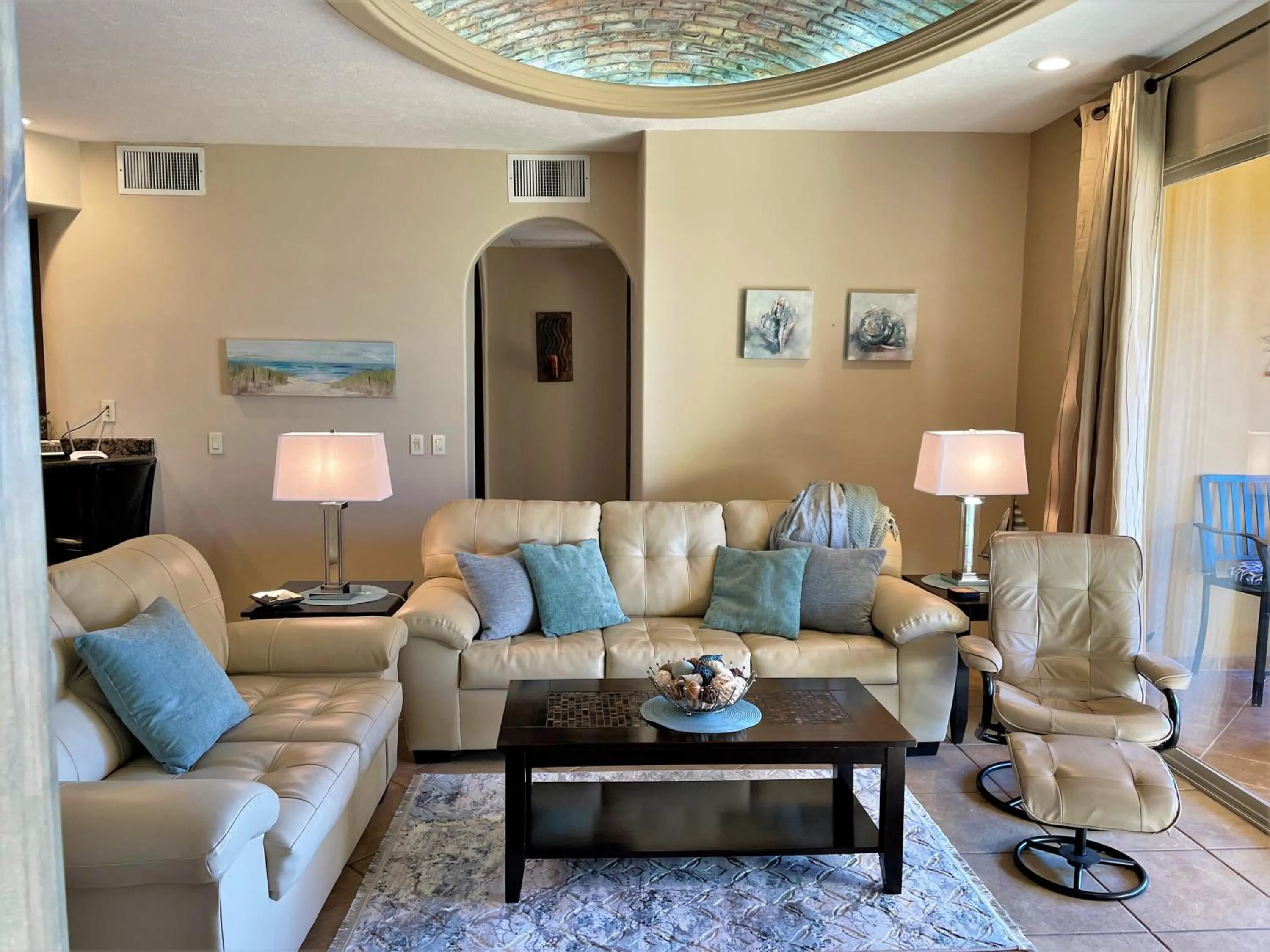 Living room in Bella Sirena 601-D