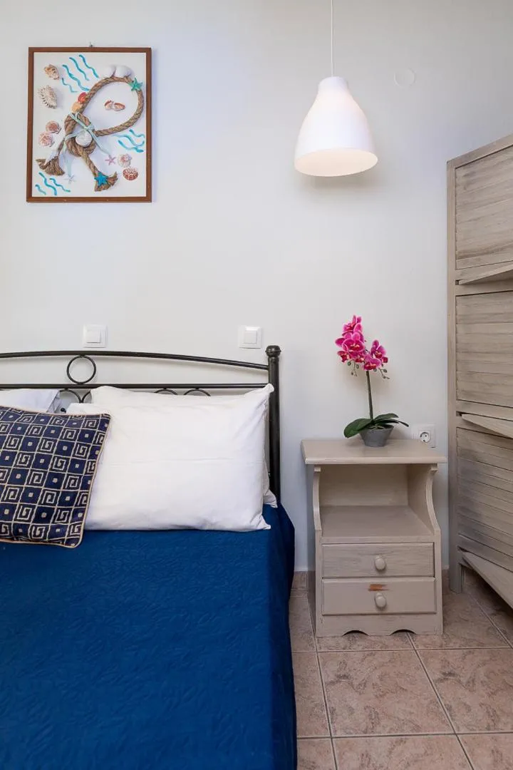 Bed in Kampus Living Luxury Complex