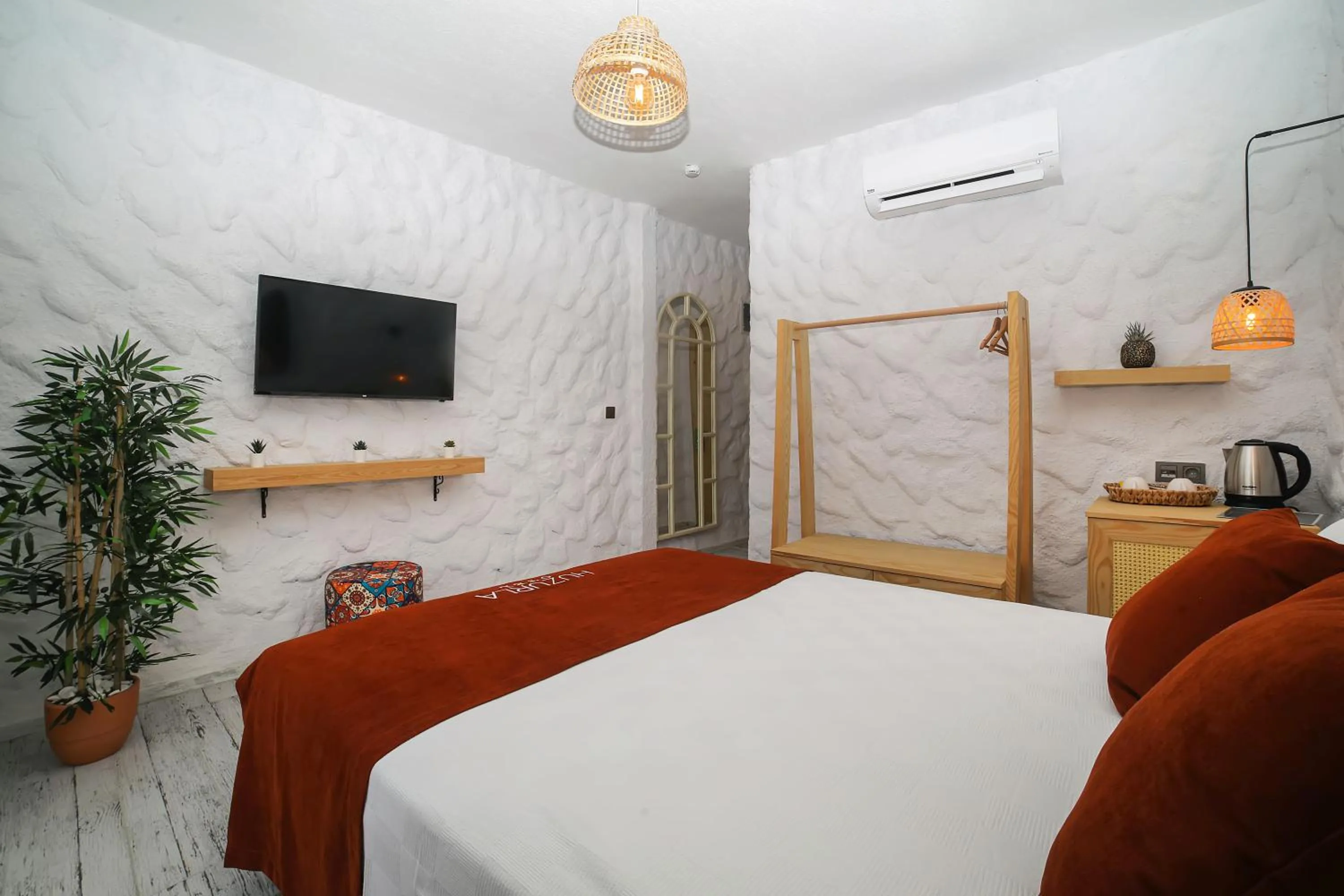 Bed in Huzurla otel