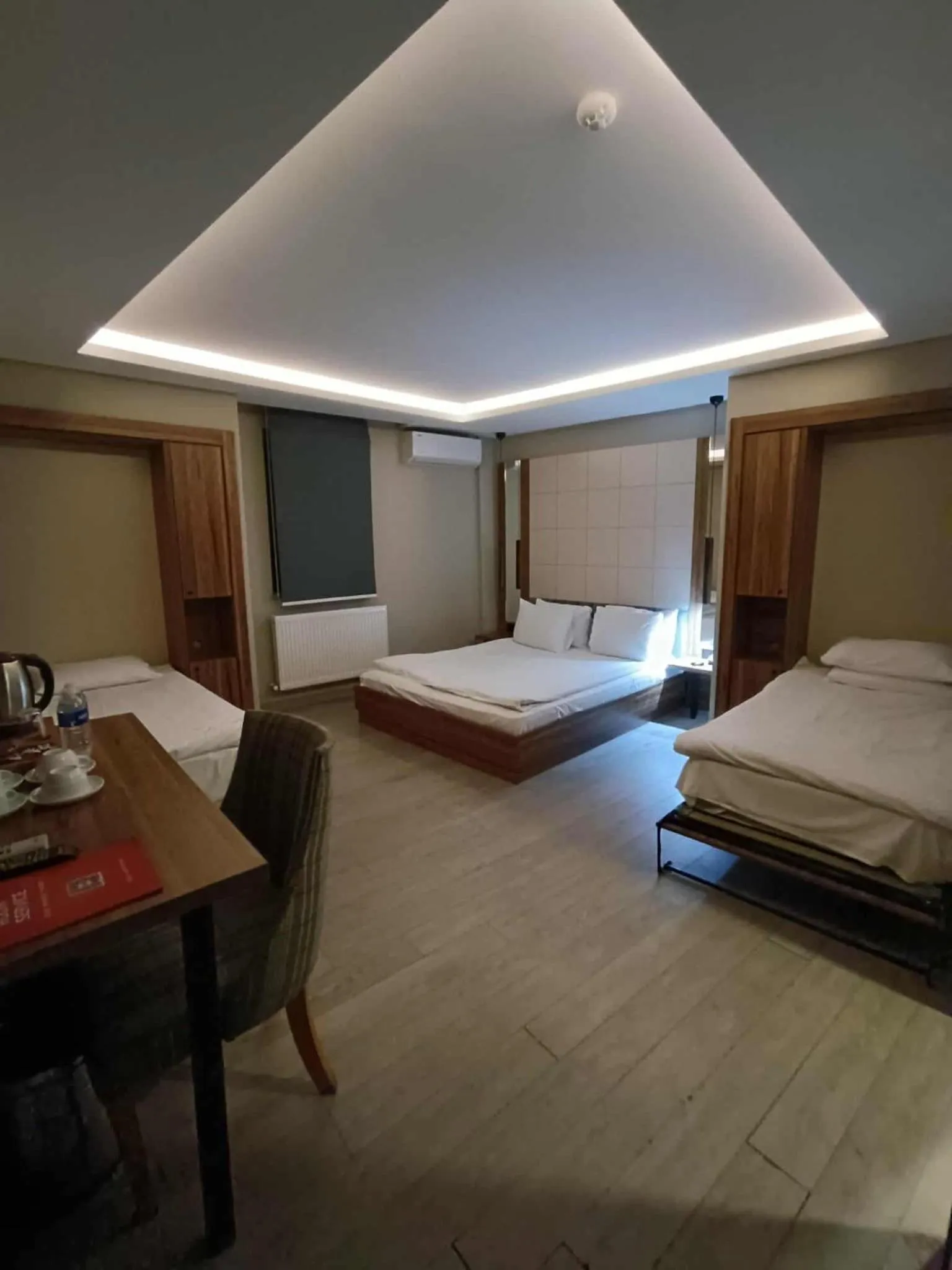 Photo of the whole room, Bed in Arach Hotel Harbiye