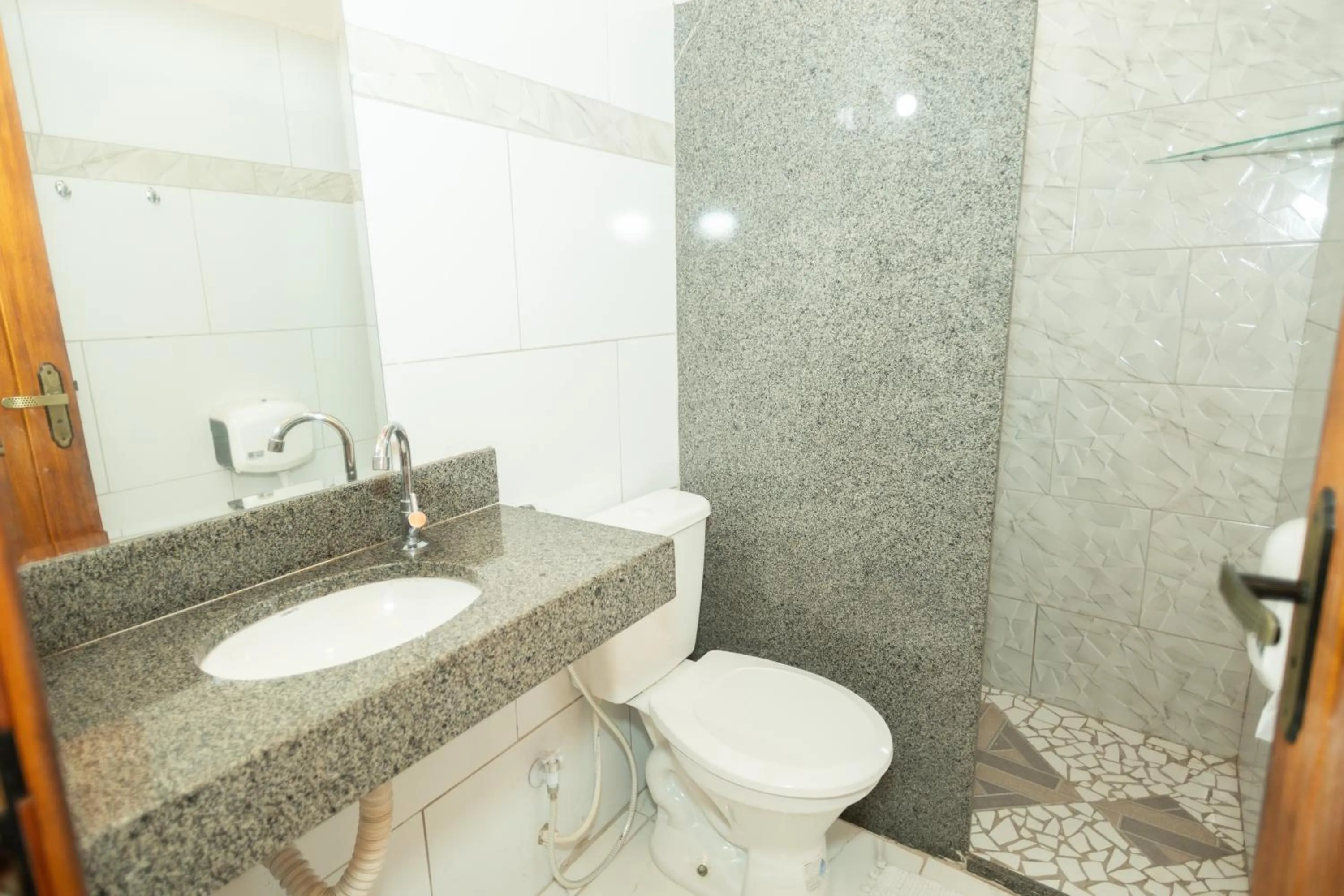 Bathroom in Pousada Flor do Arraial