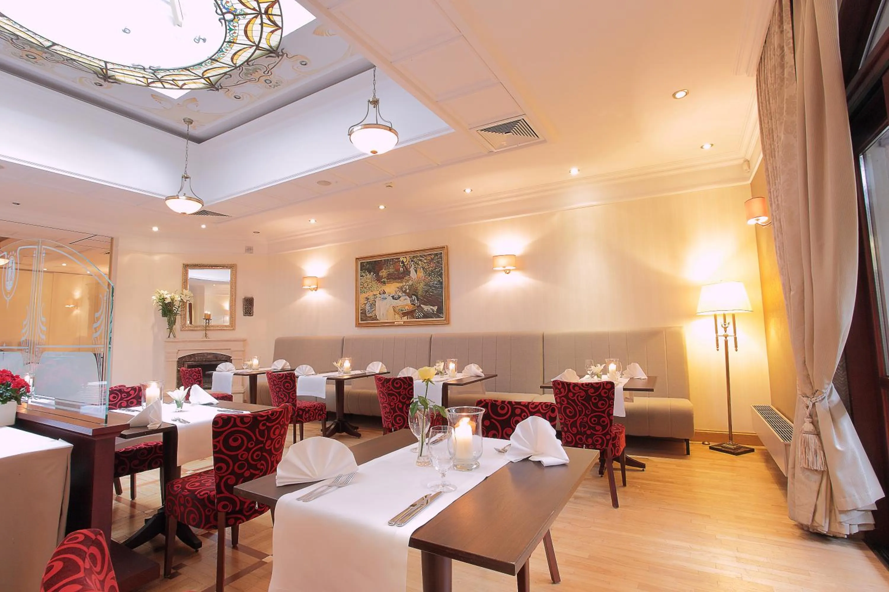 Restaurant/places to eat in Branicki Boutique Rooms