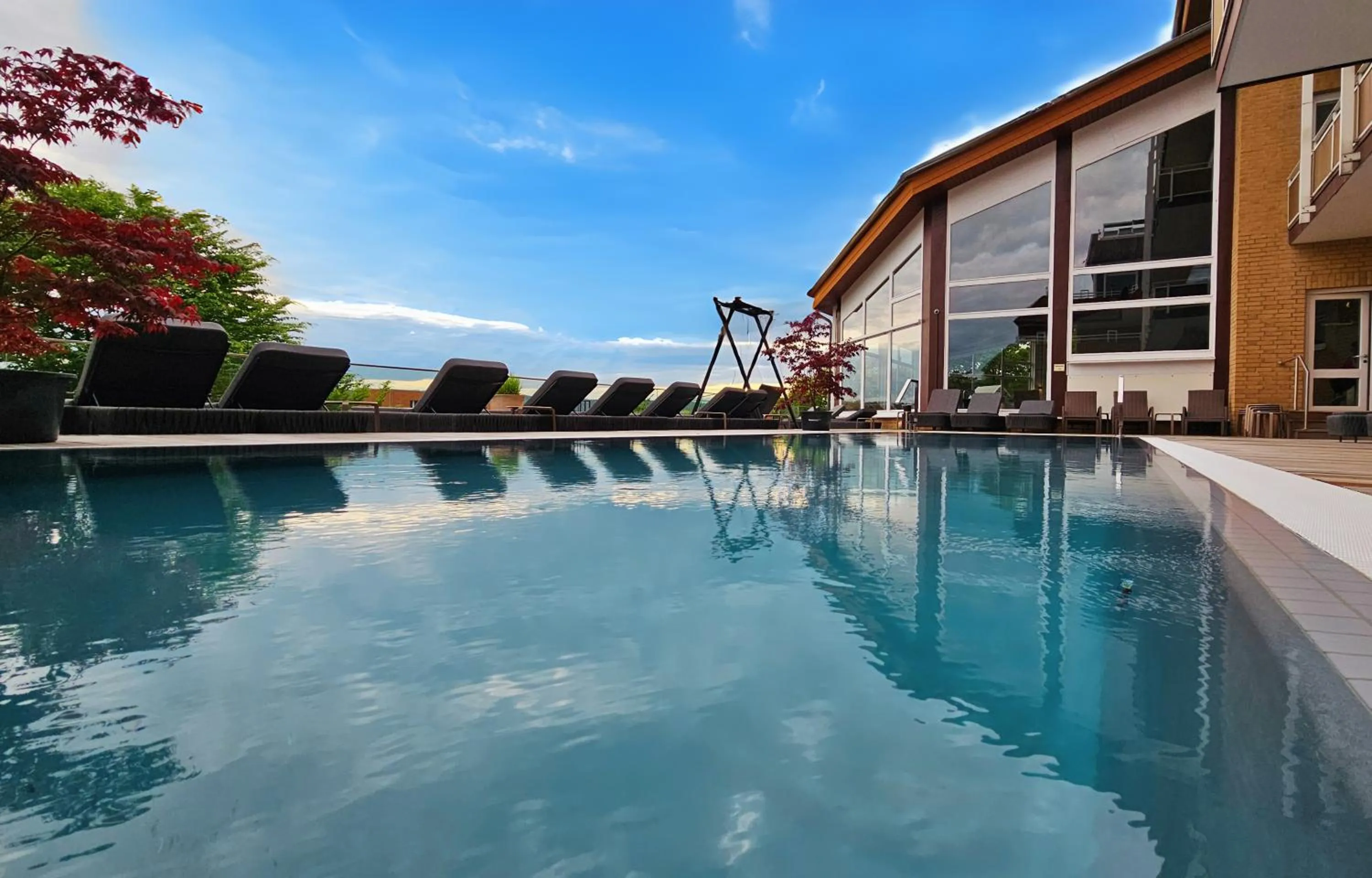 Swimming pool in Göbels Hotel Rodenberg