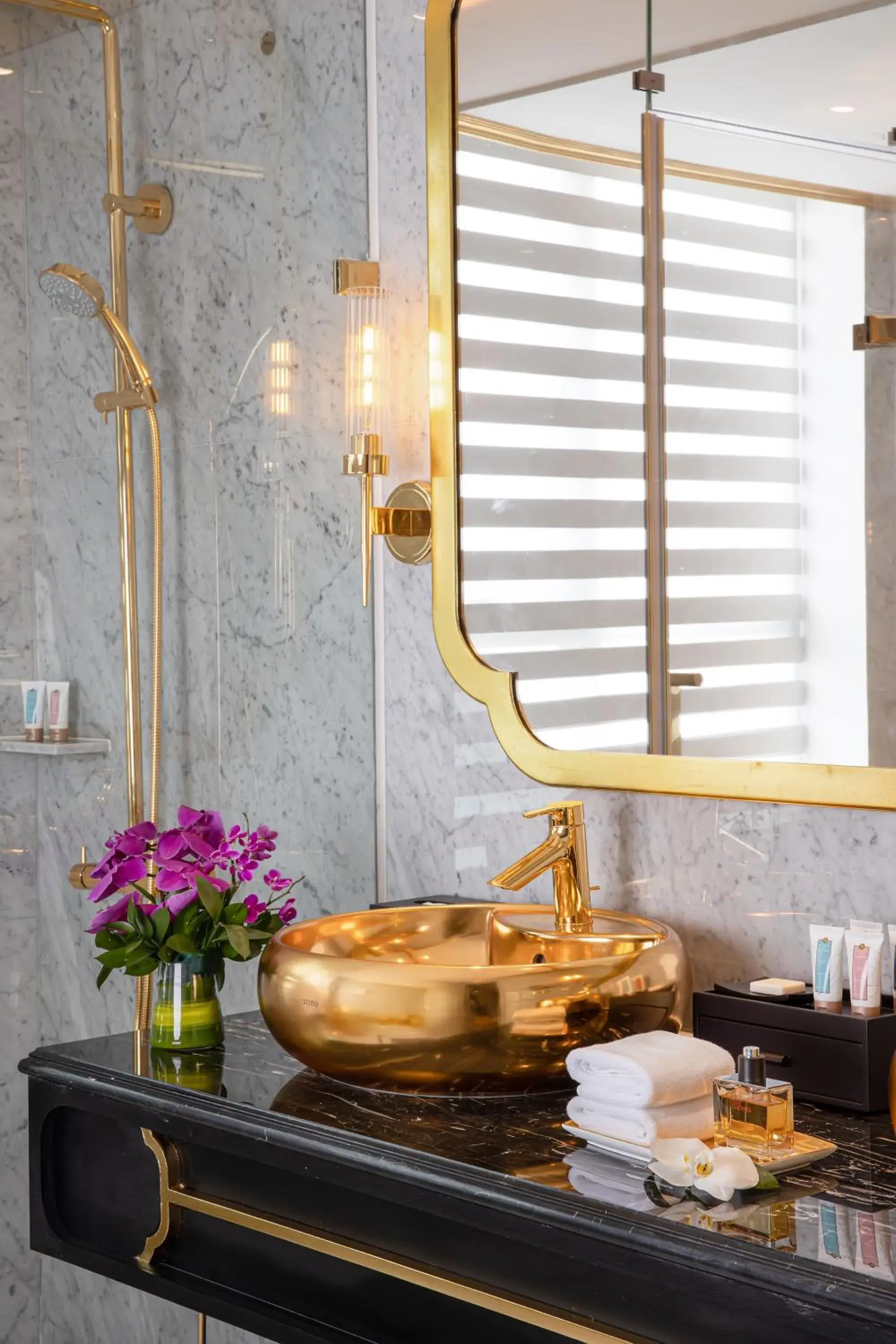 Golden Suite in Dolce by Wyndham Hanoi Golden Lake Golden Suite in Dolce by Wyndham Hanoi Golden Lake