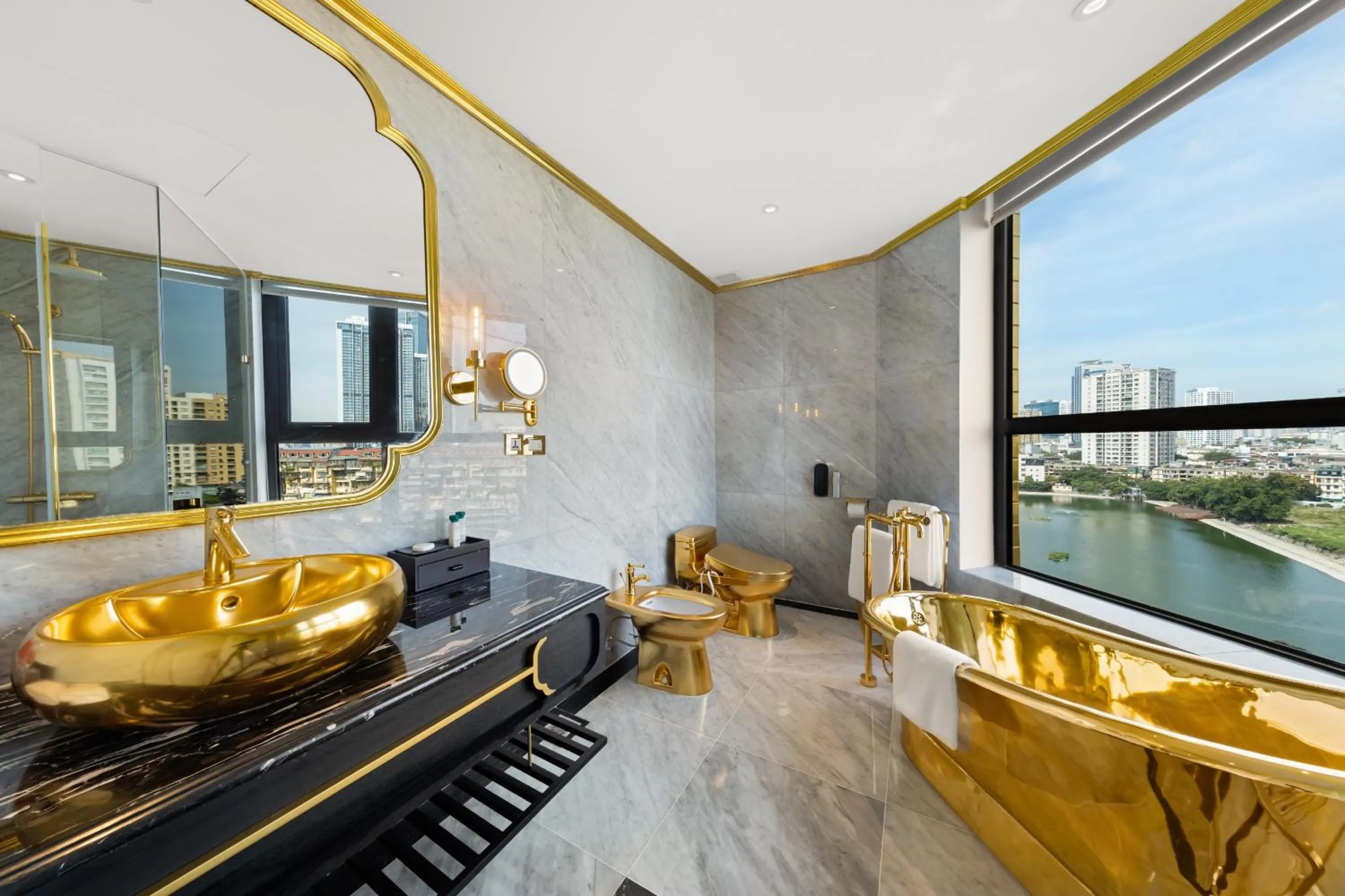 Toilet in Dolce by Wyndham Hanoi Golden Lake