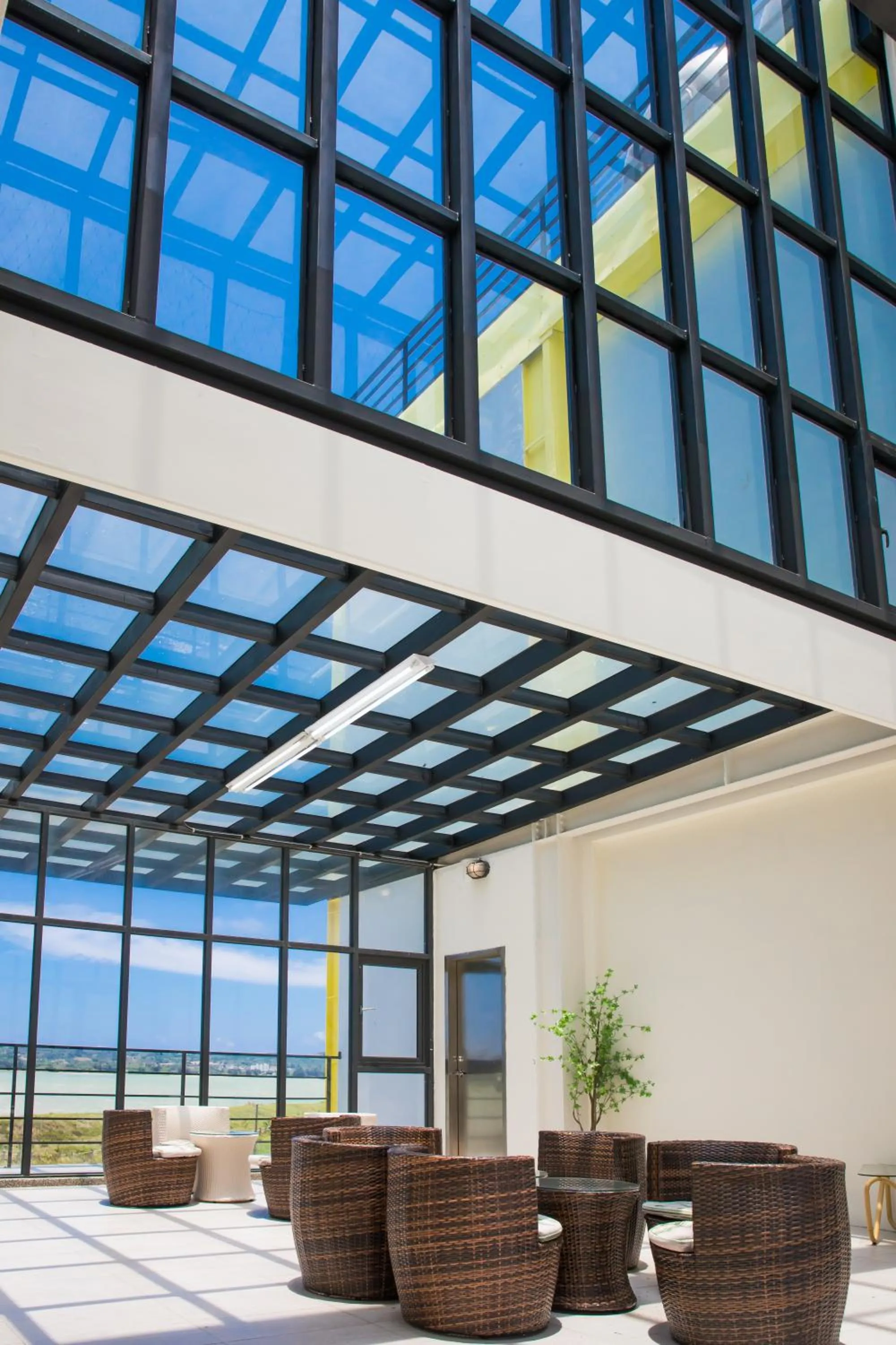 Communal lounge/ TV room in Lovestar Lakeside Hotel - Starlight Building