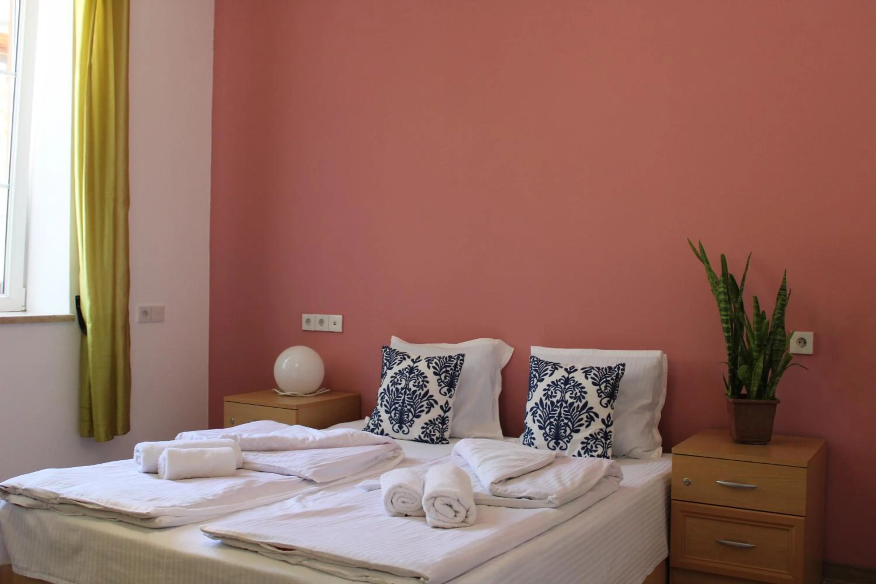 Photo of the whole room, Bed in JR's House