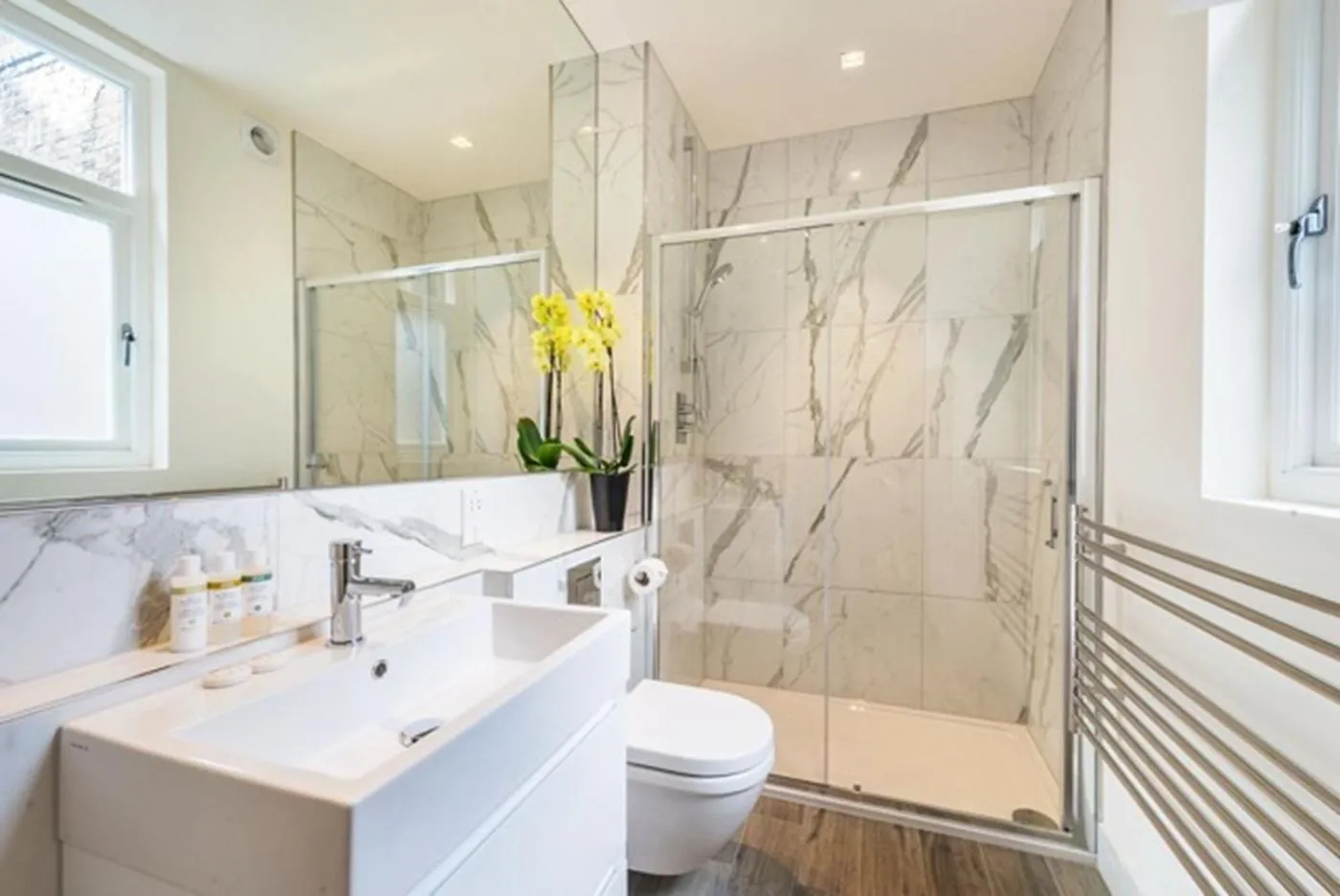 Shower in Marylebone - Crawford Street by Viridian Apartments