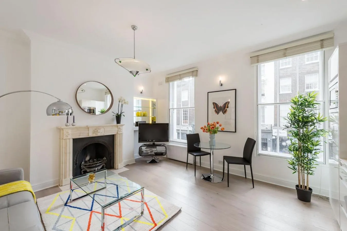 Living room in Marylebone - Crawford Street by Viridian Apartments