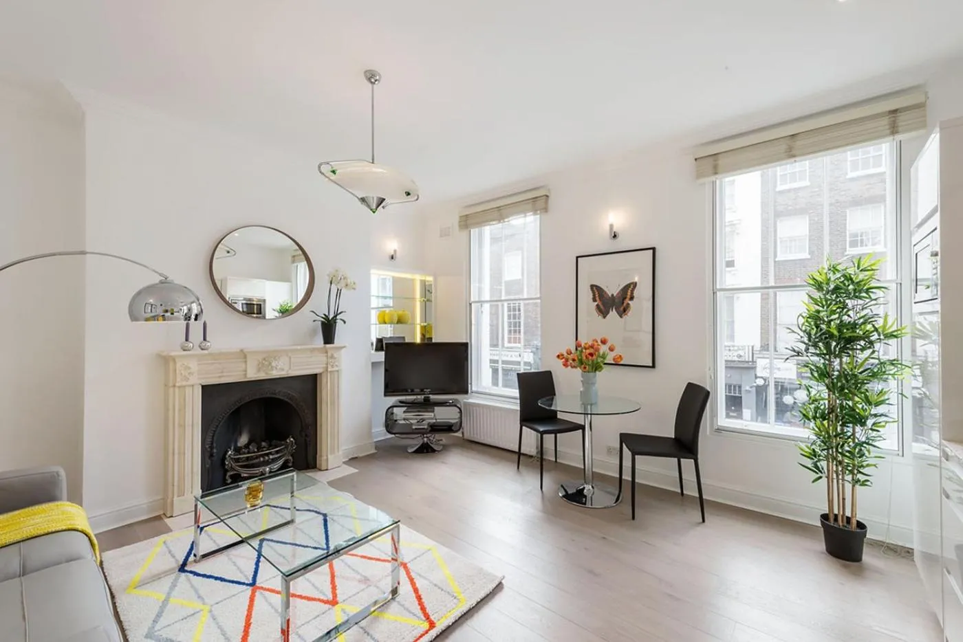 Living room in Marylebone - Crawford Street by Viridian Apartments