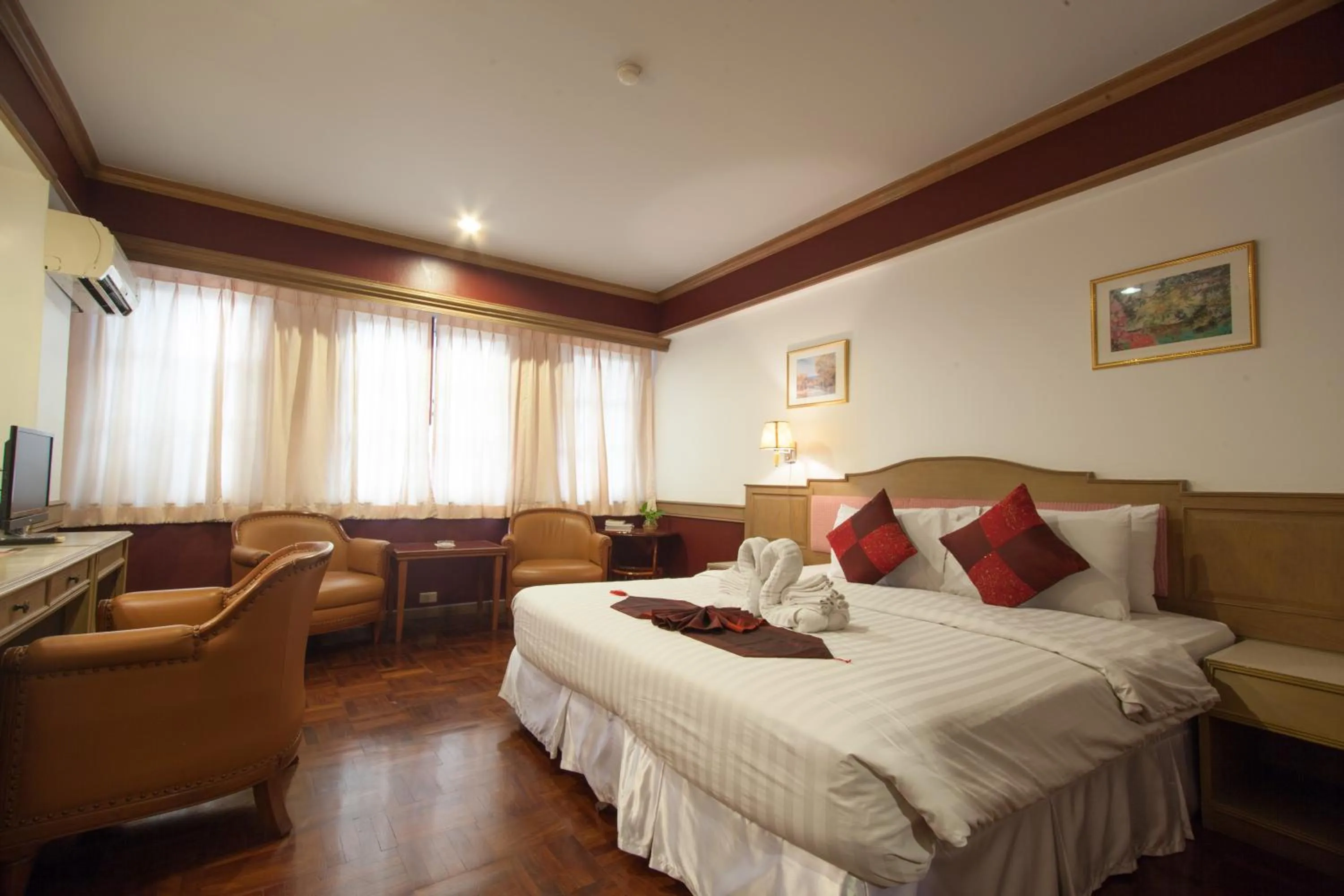 Bedroom, Bed in Suda Palace