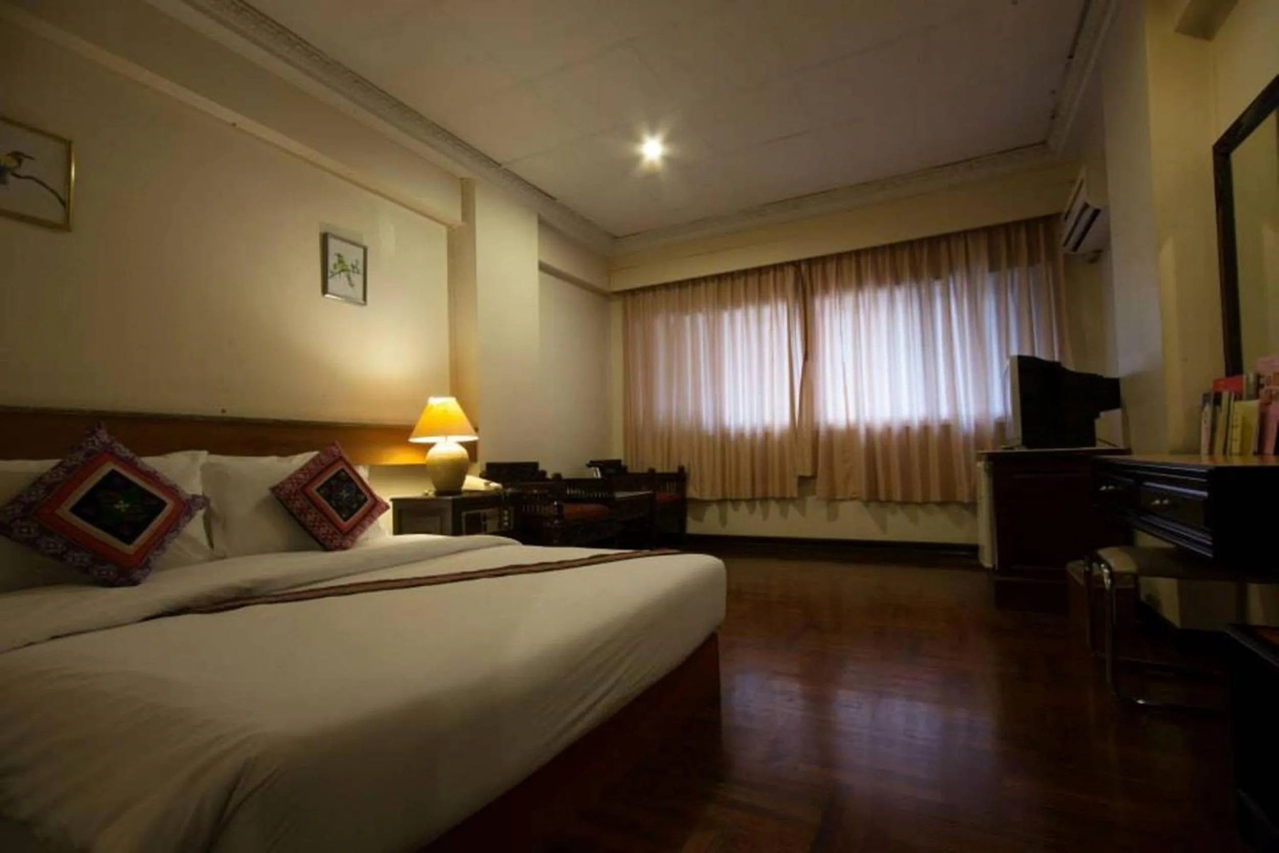 Bedroom, Bed in Suda Palace