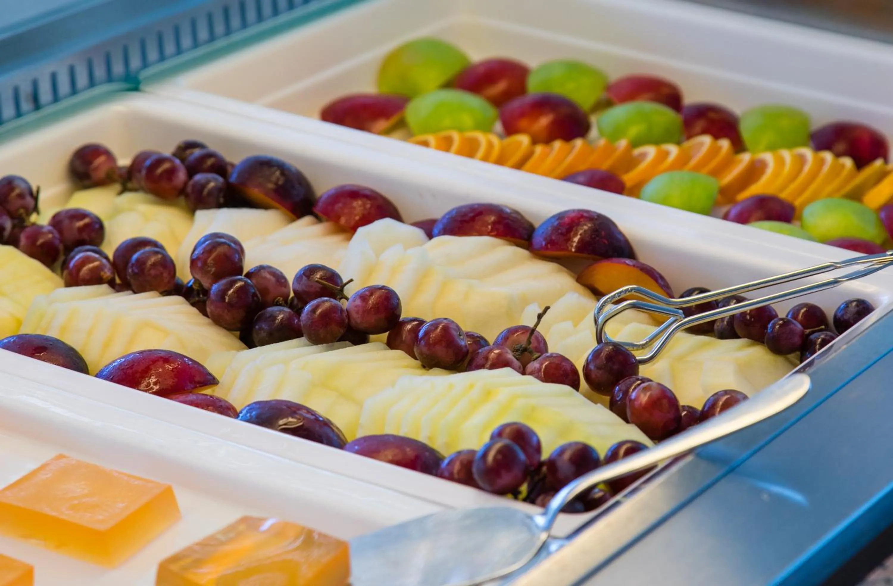 Food and drinks in Resol Hotel