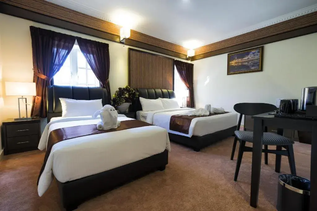 Bedroom, Bed in Seriental Hotel I check in 3pm-11pm only Bedroom, Bed in Seriental Hotel I check in 3pm-11pm only