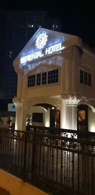 Property building in Seriental Hotel I check in 3pm-11pm only Property building in Seriental Hotel I check in 3pm-11pm only