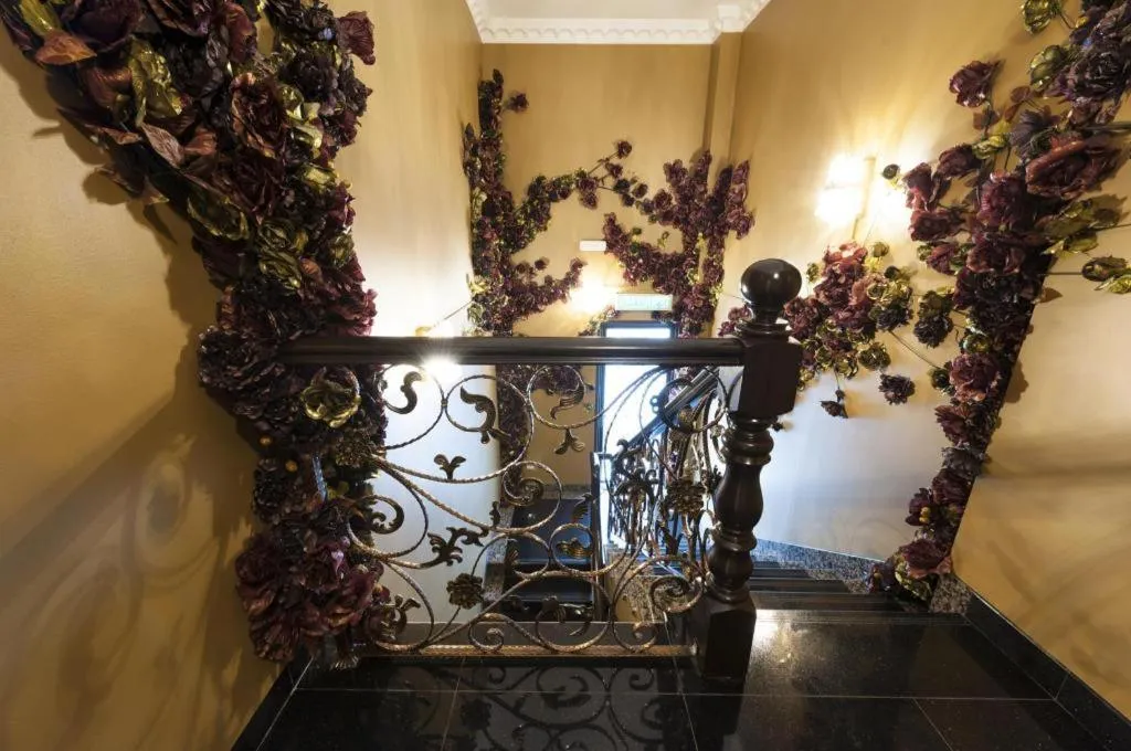 Property building in Seriental Hotel I check in 3pm-11pm only