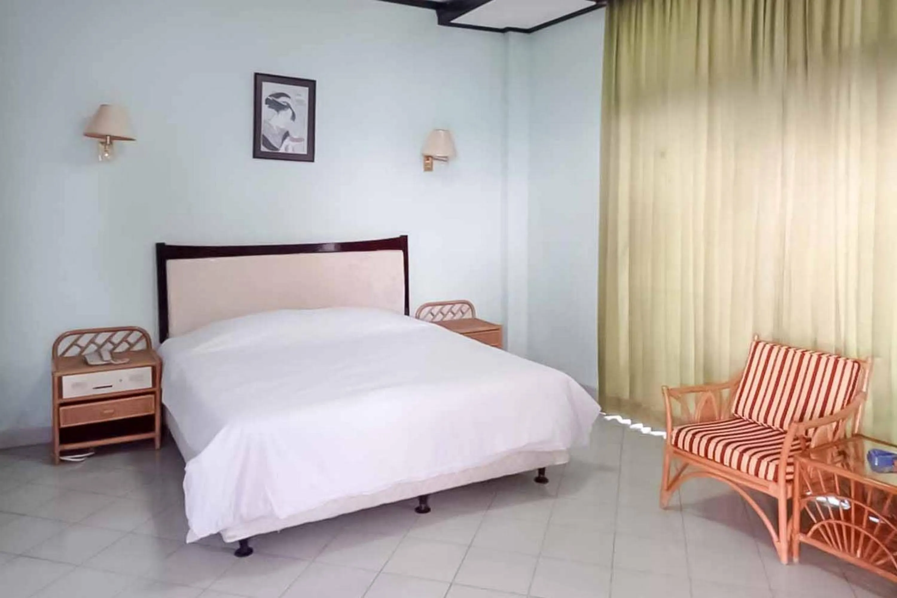 Bed in RedDoorz Plus near Tugu Mercusuar Anyer