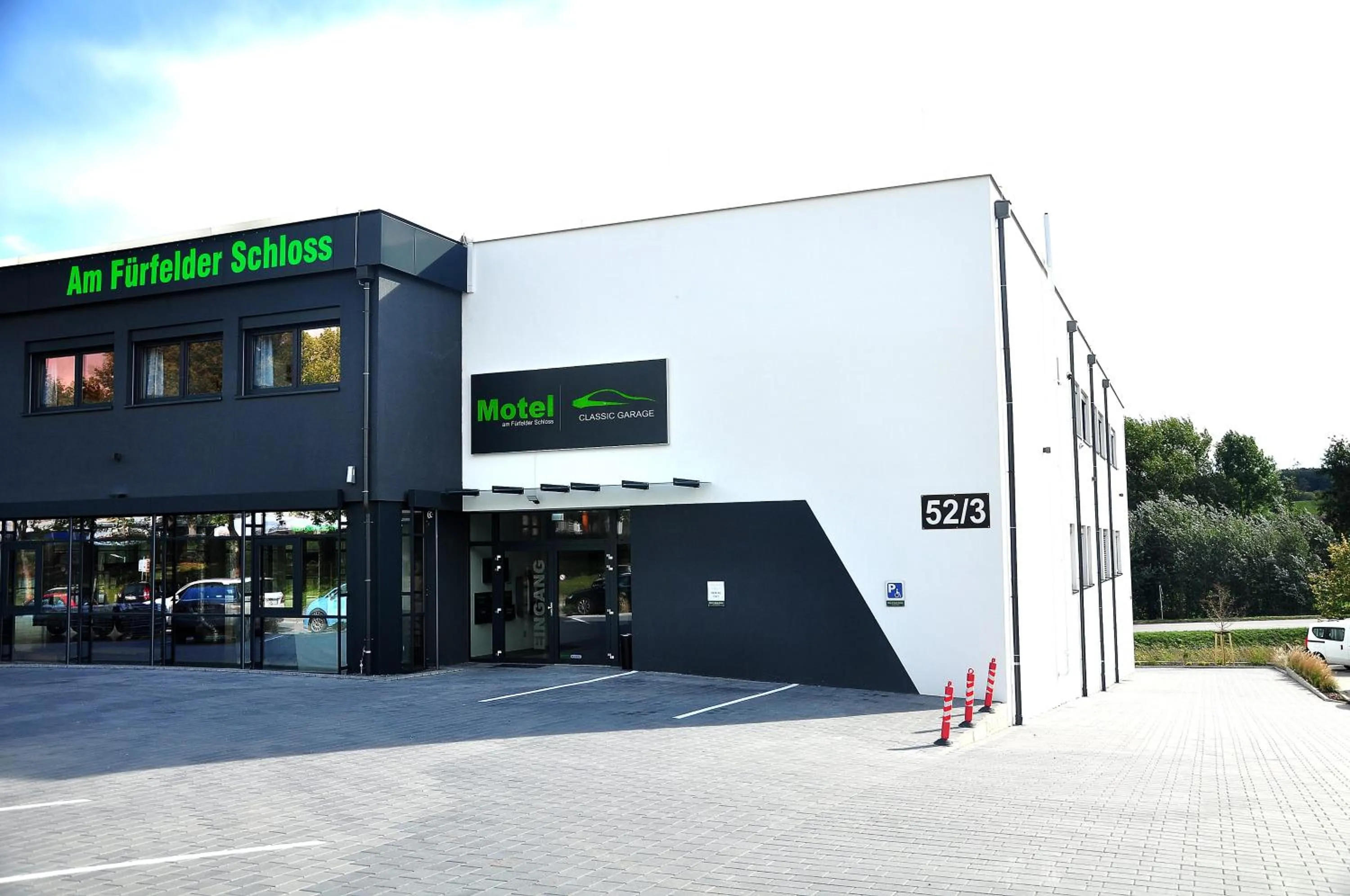 Facade/entrance in Motel am Fürfelder Schloss