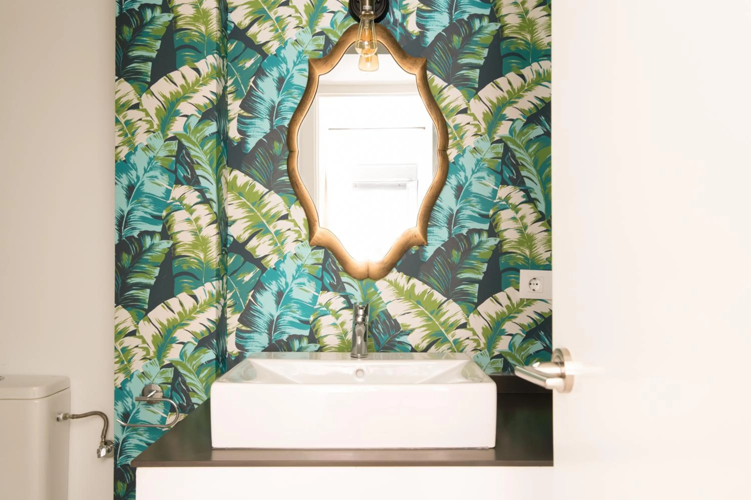 Bathroom in Casa Triana 1888 Suites by Época