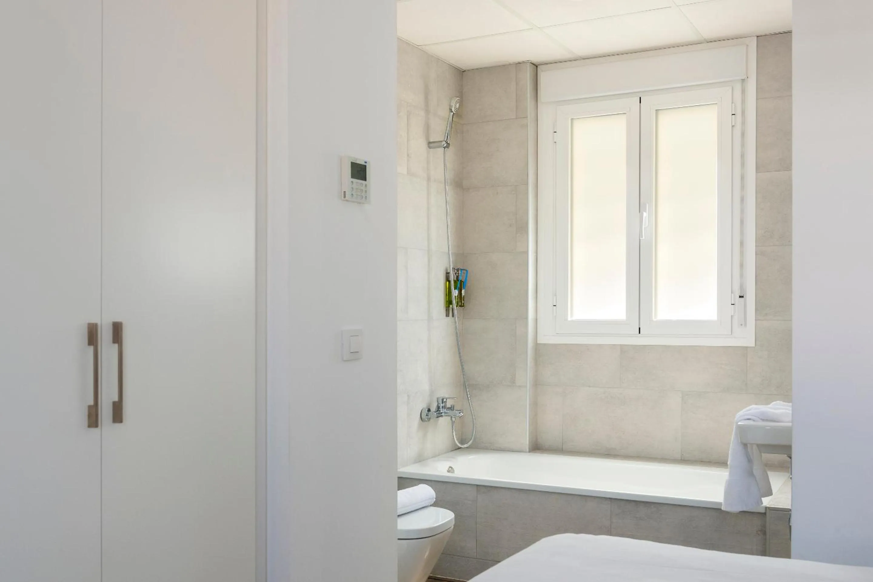 Bathroom in Casa Triana 1888 Suites by Época