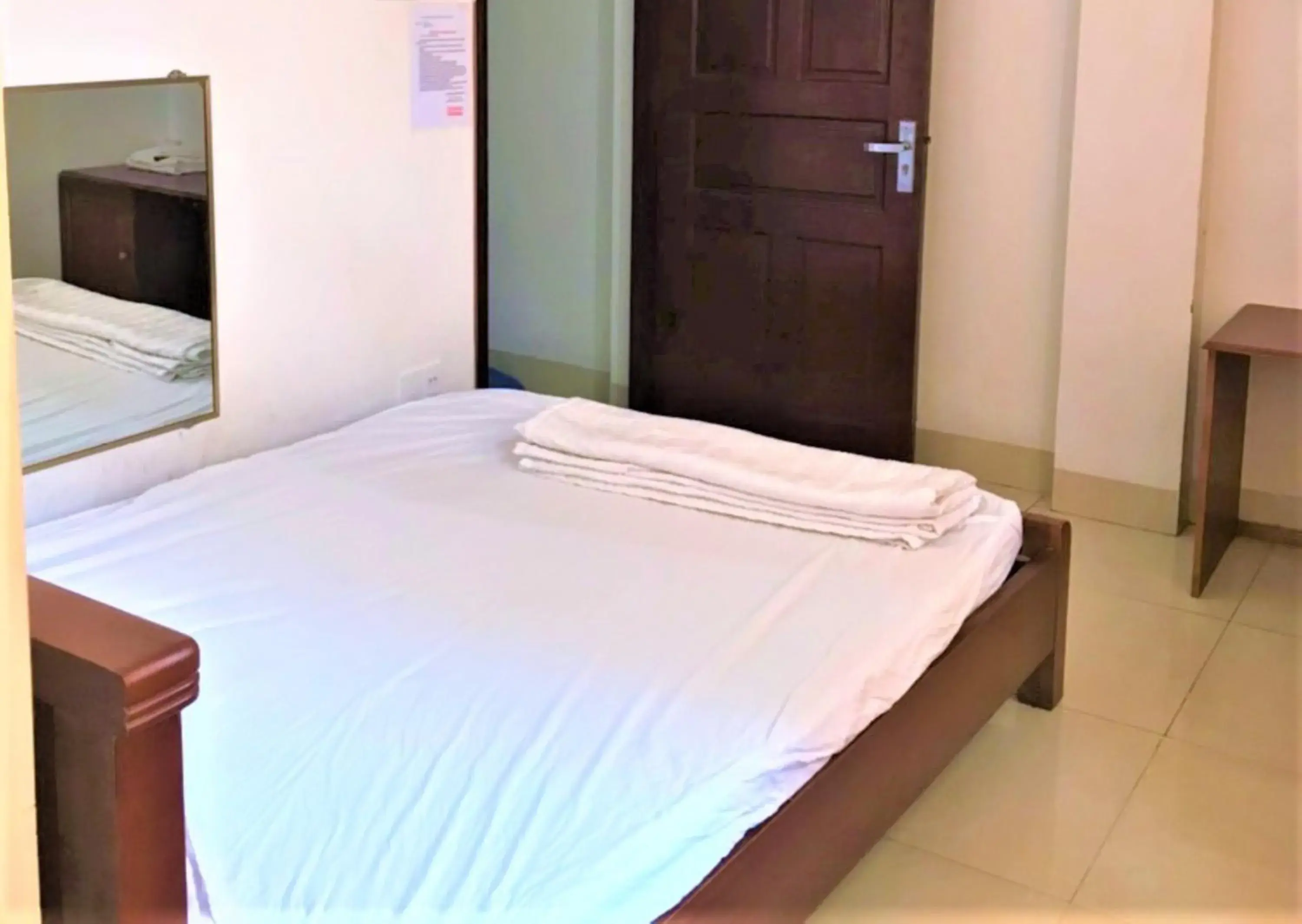 Bedroom in Dung Khanh Motel Bedroom in Dung Khanh Motel