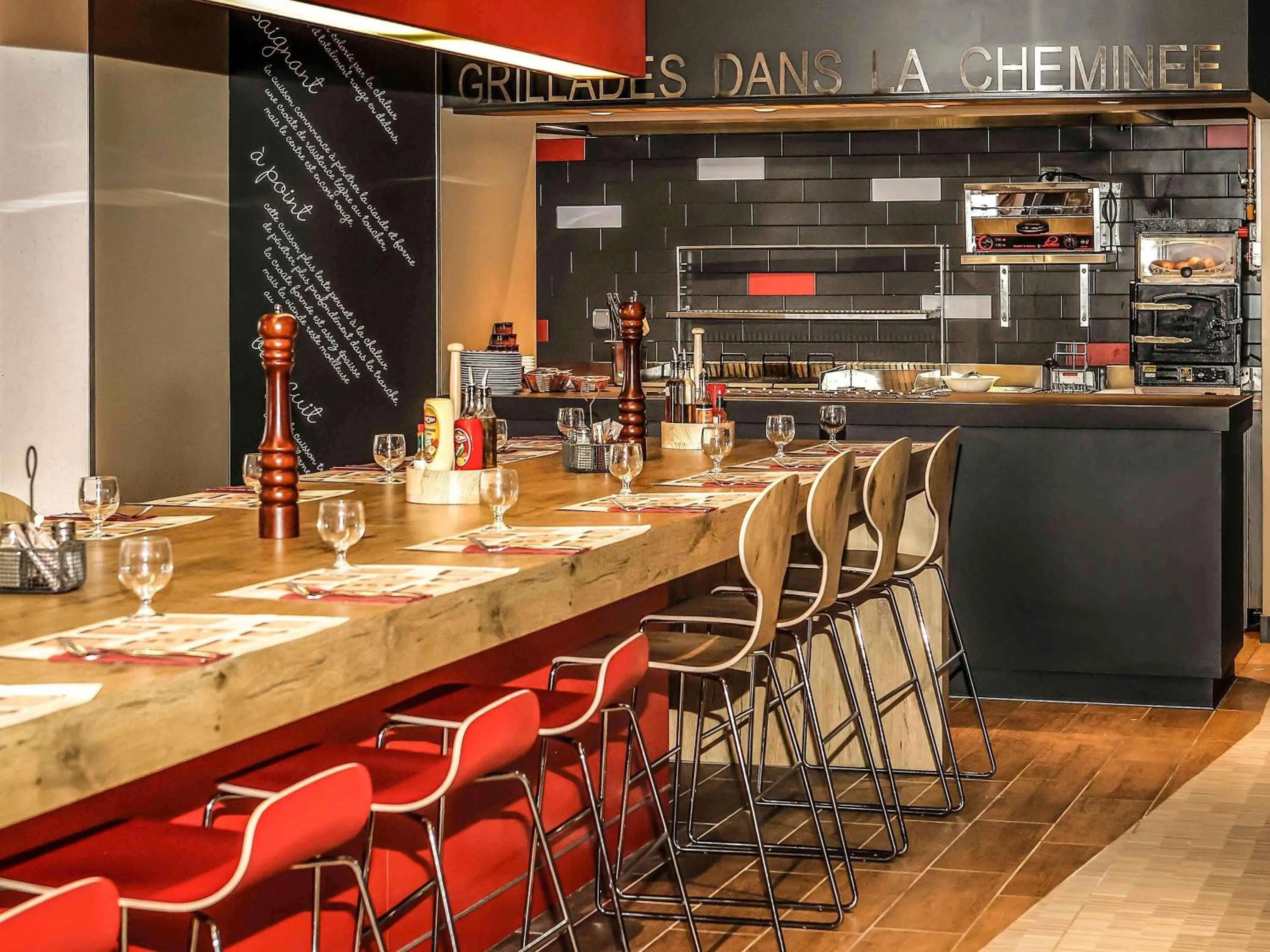 Restaurant/places to eat in Ibis Saint-Genis-Pouilly Genève