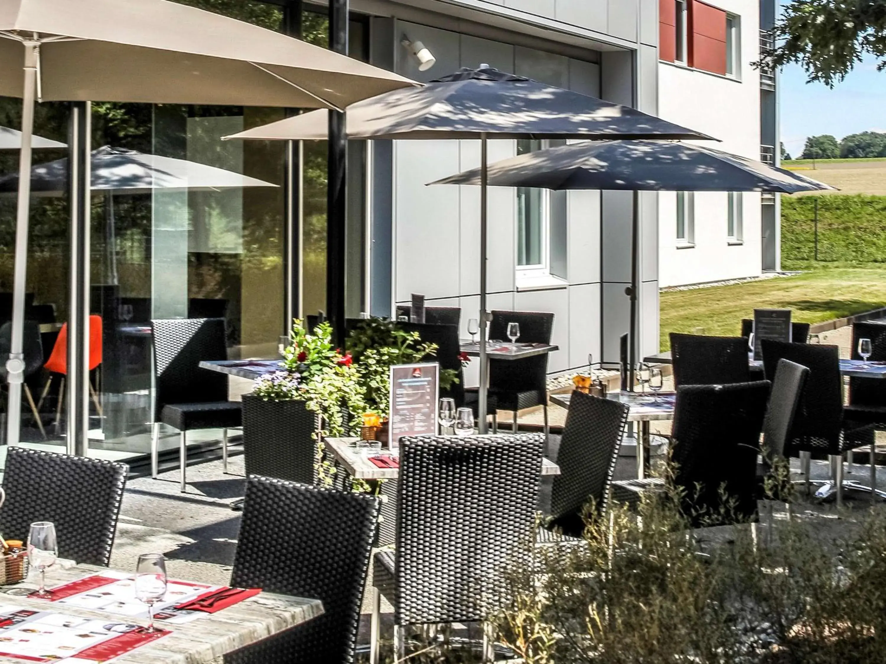Restaurant/places to eat in Ibis Saint-Genis-Pouilly Genève Restaurant/places to eat in Ibis Saint-Genis-Pouilly Genève