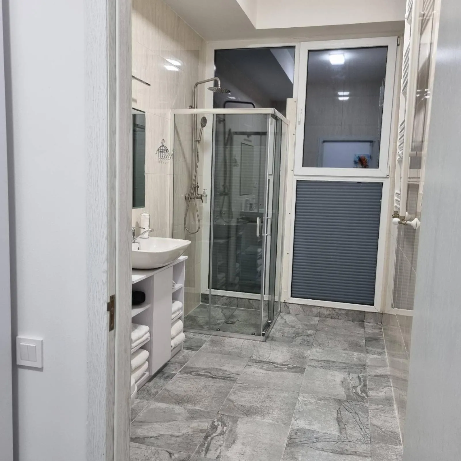 Shower in Glass Cube Hotel