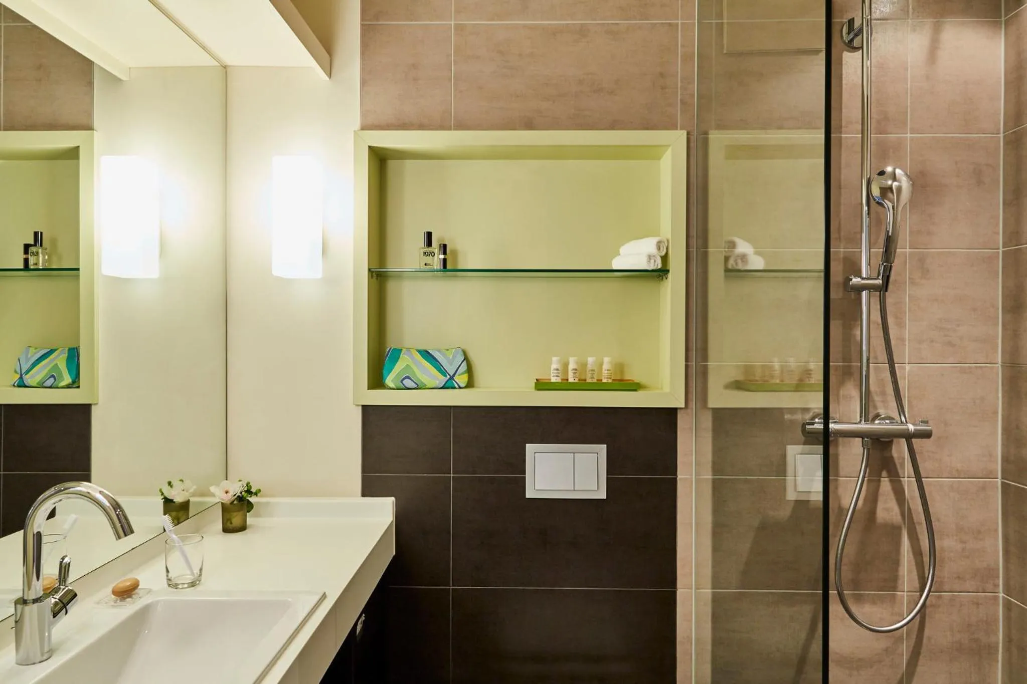 Bathroom in Hotel Indigo - Dusseldorf - Victoriaplatz by IHG