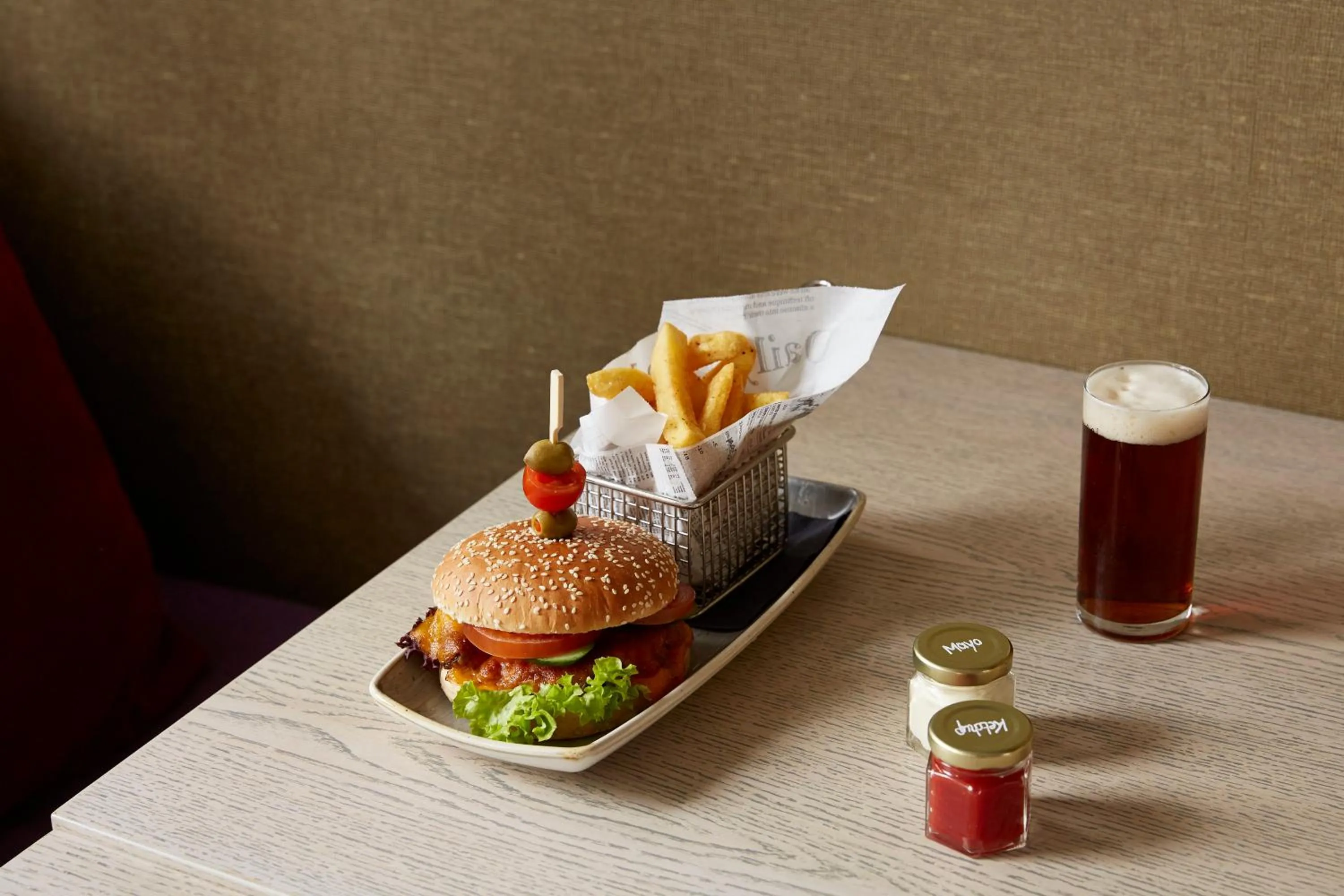 Restaurant/places to eat in Hotel Indigo - Dusseldorf - Victoriaplatz by IHG