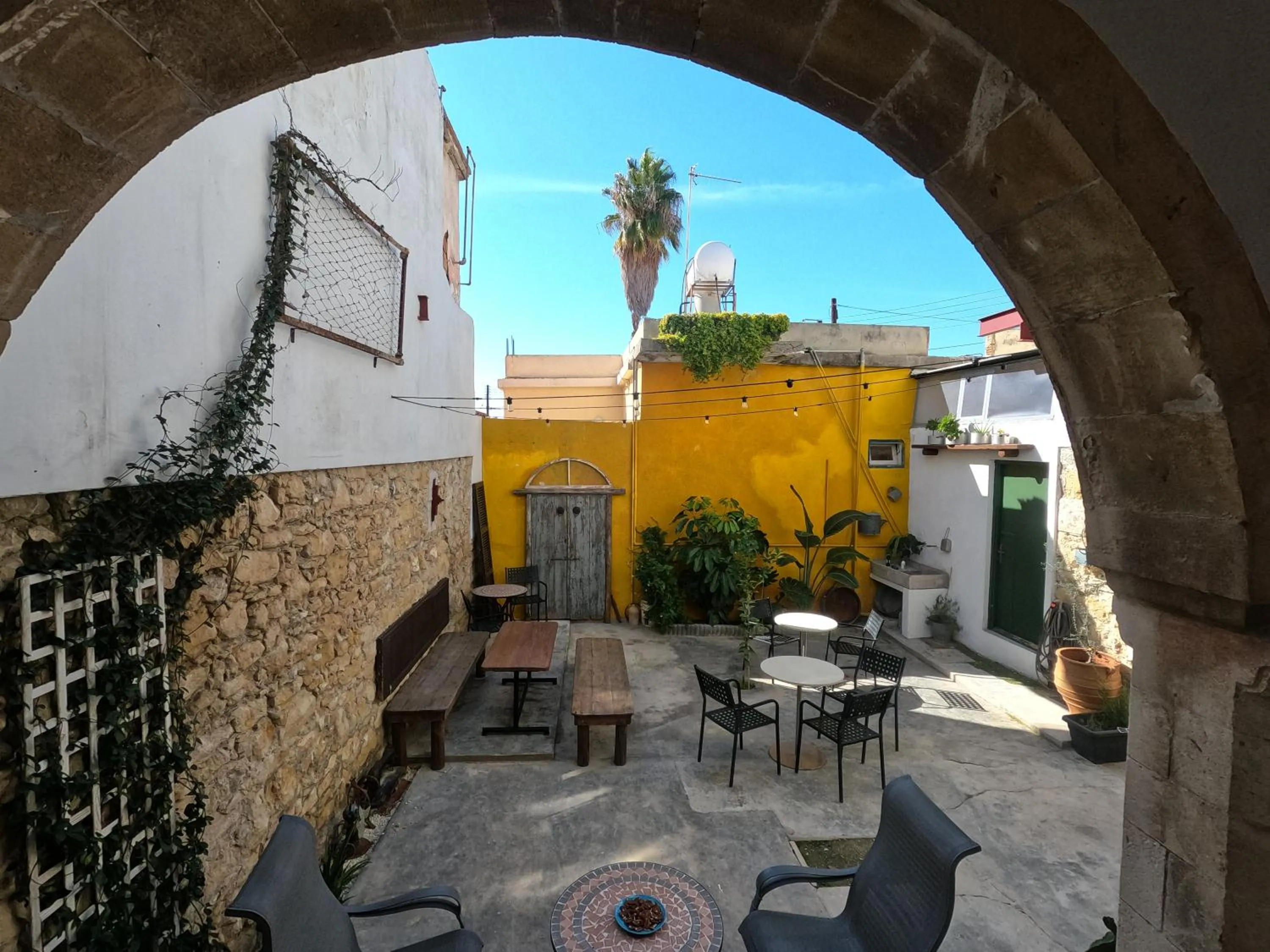 Patio in Le Mat Hostel