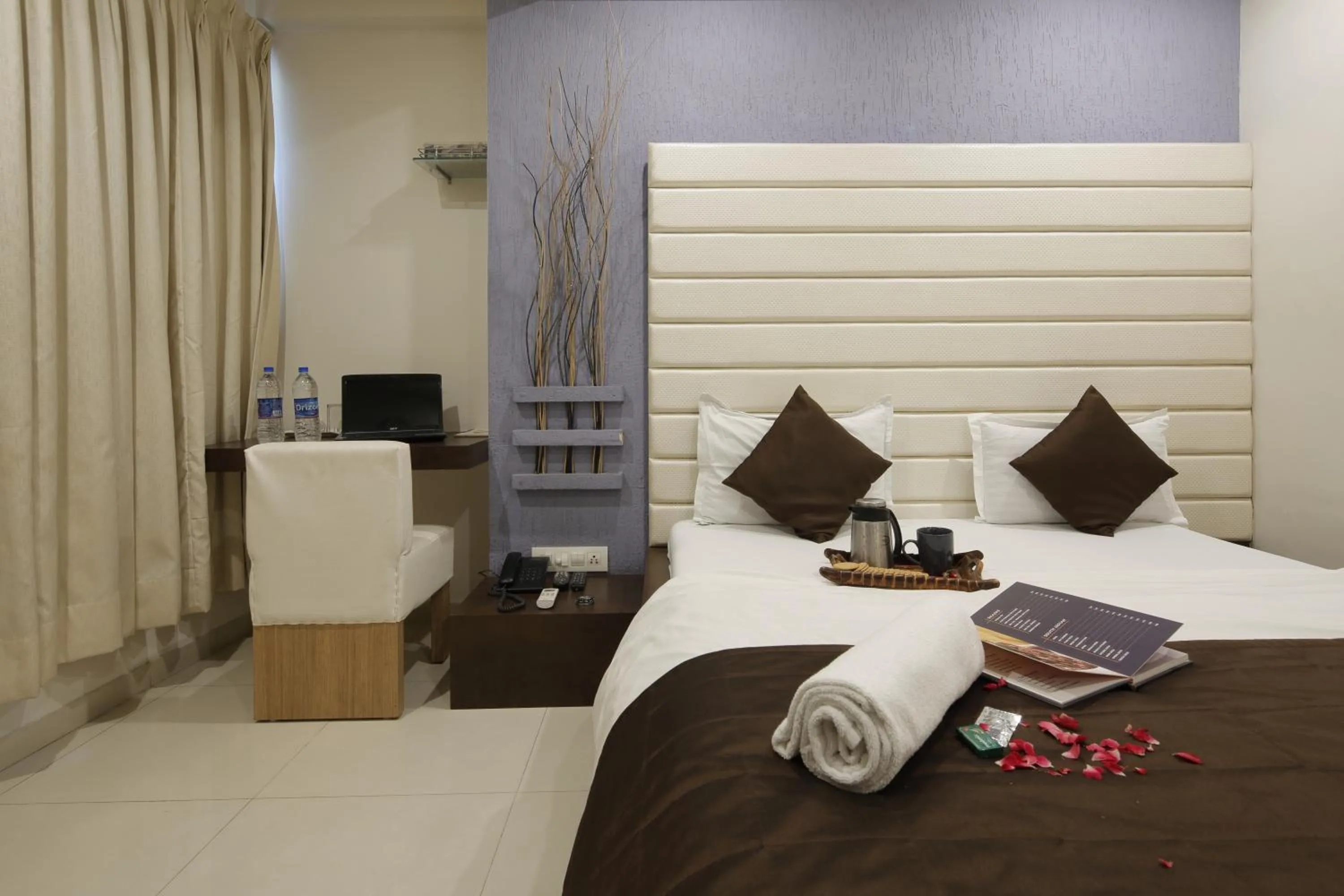 Photo of the whole room, Bed in Hotel Volga