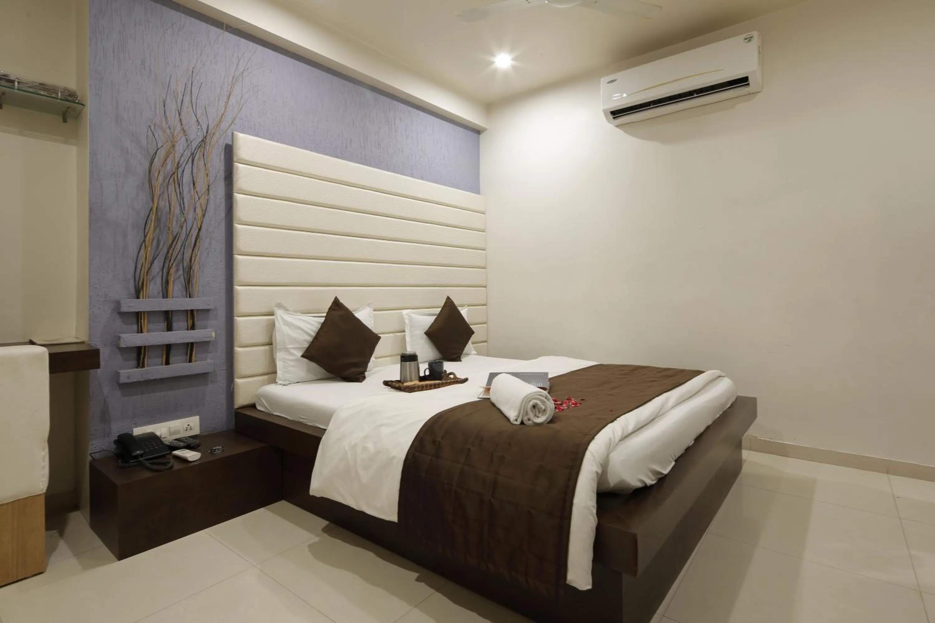 Photo of the whole room, Bed in Hotel Volga