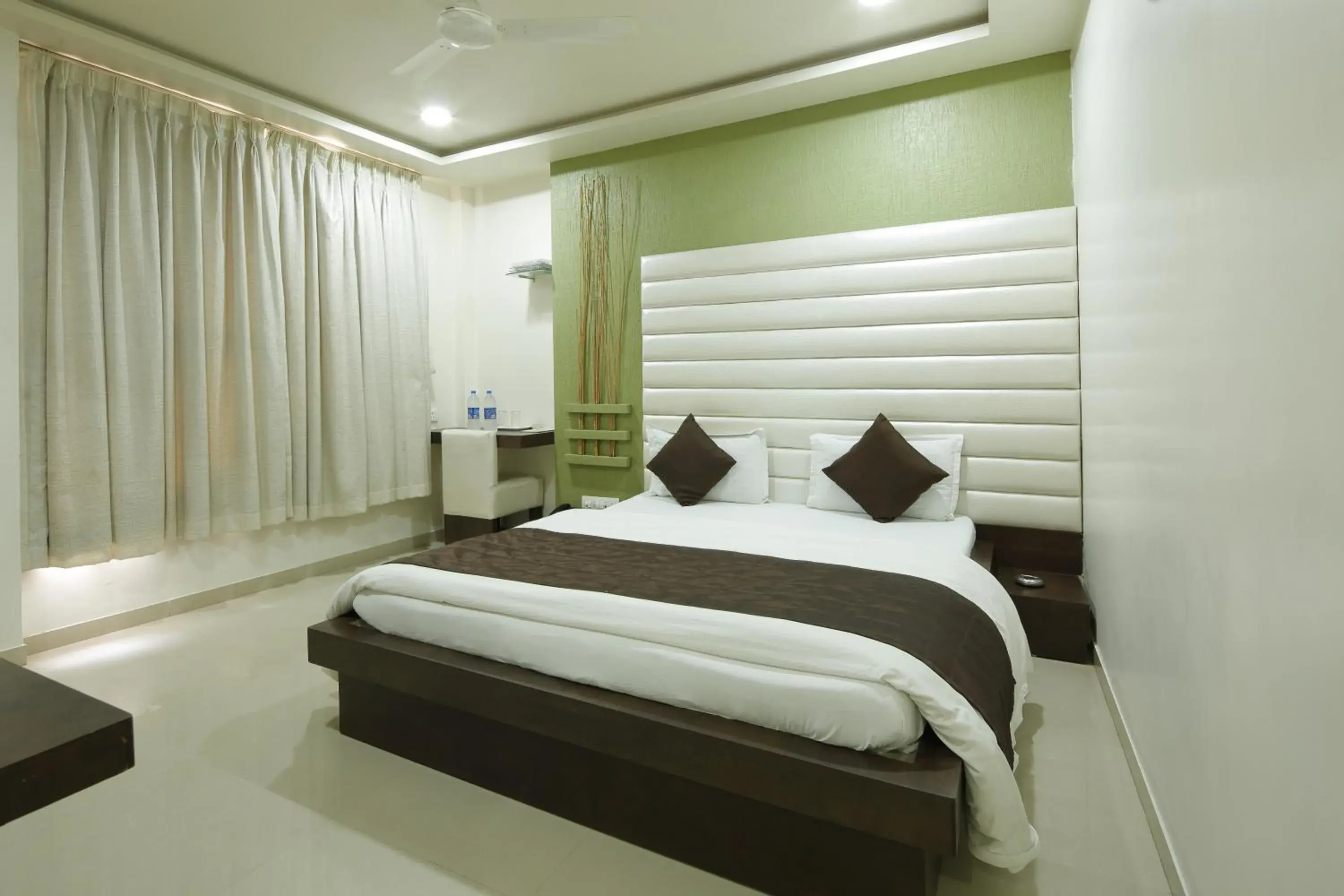 Deluxe Double or Twin Room - single occupancy in Hotel Volga Deluxe Double or Twin Room - single occupancy in Hotel Volga