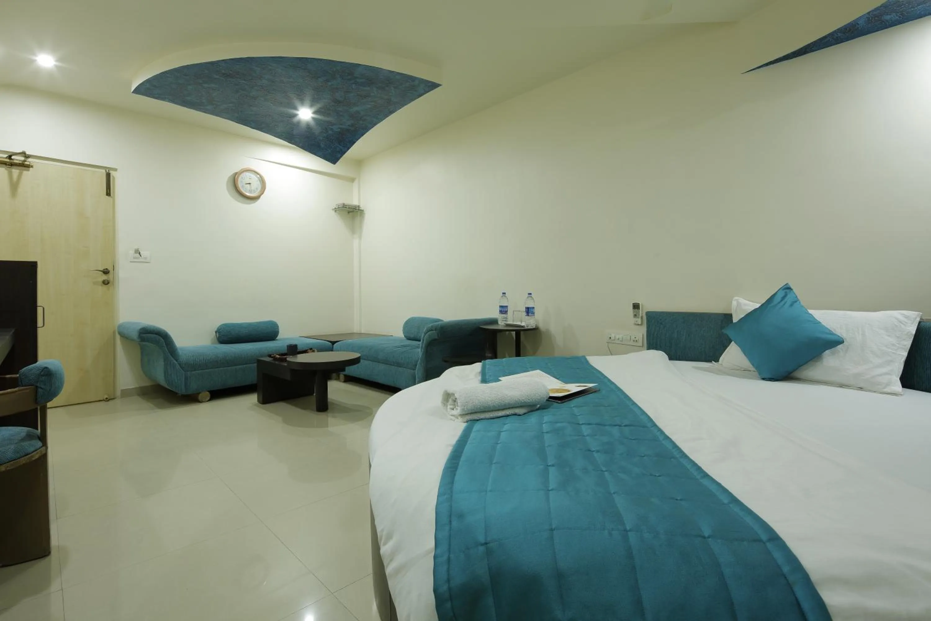 Photo of the whole room, Bed in Hotel Volga