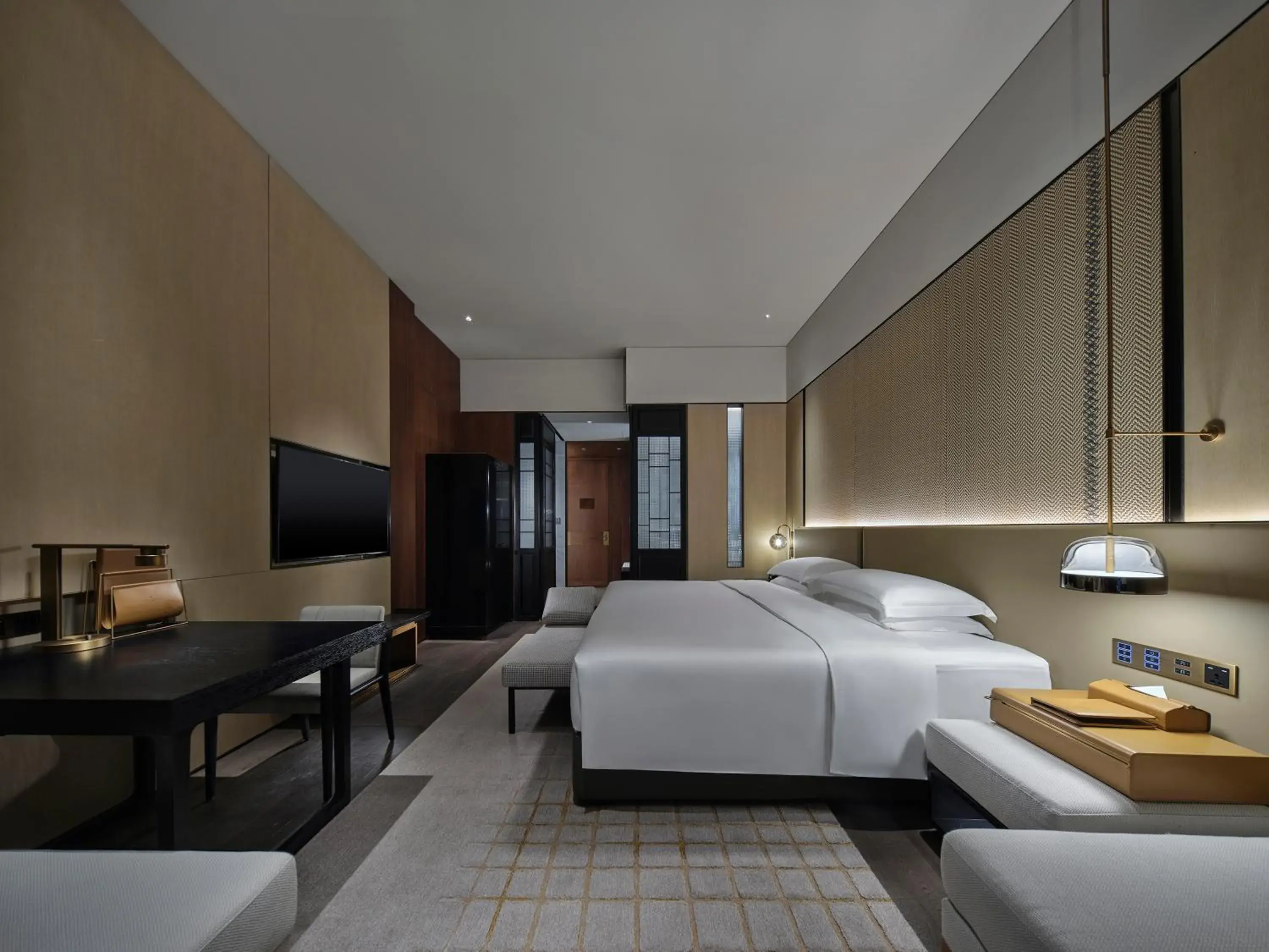 Classic Room in InterContinental Dongguan by IHG Classic Room in InterContinental Dongguan by IHG