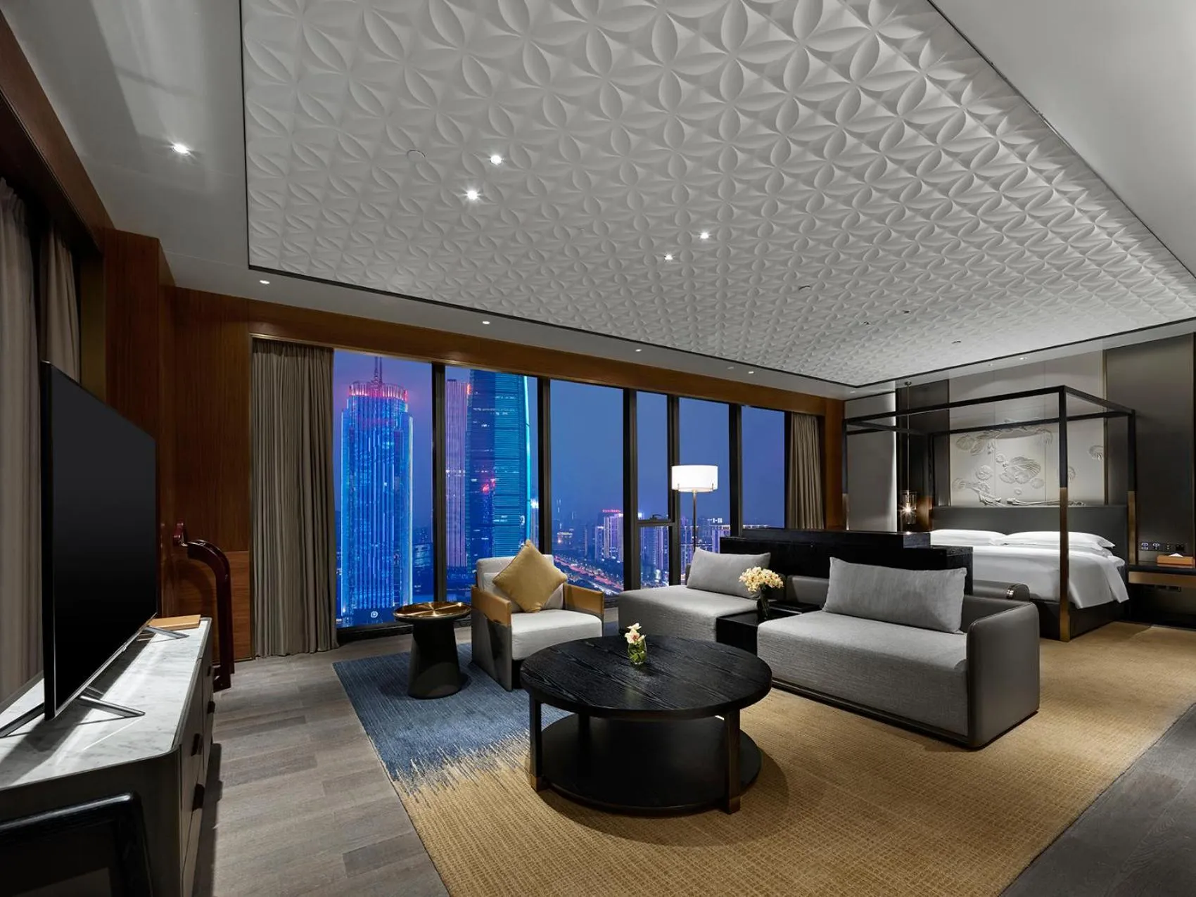 Bedroom in InterContinental Dongguan by IHG