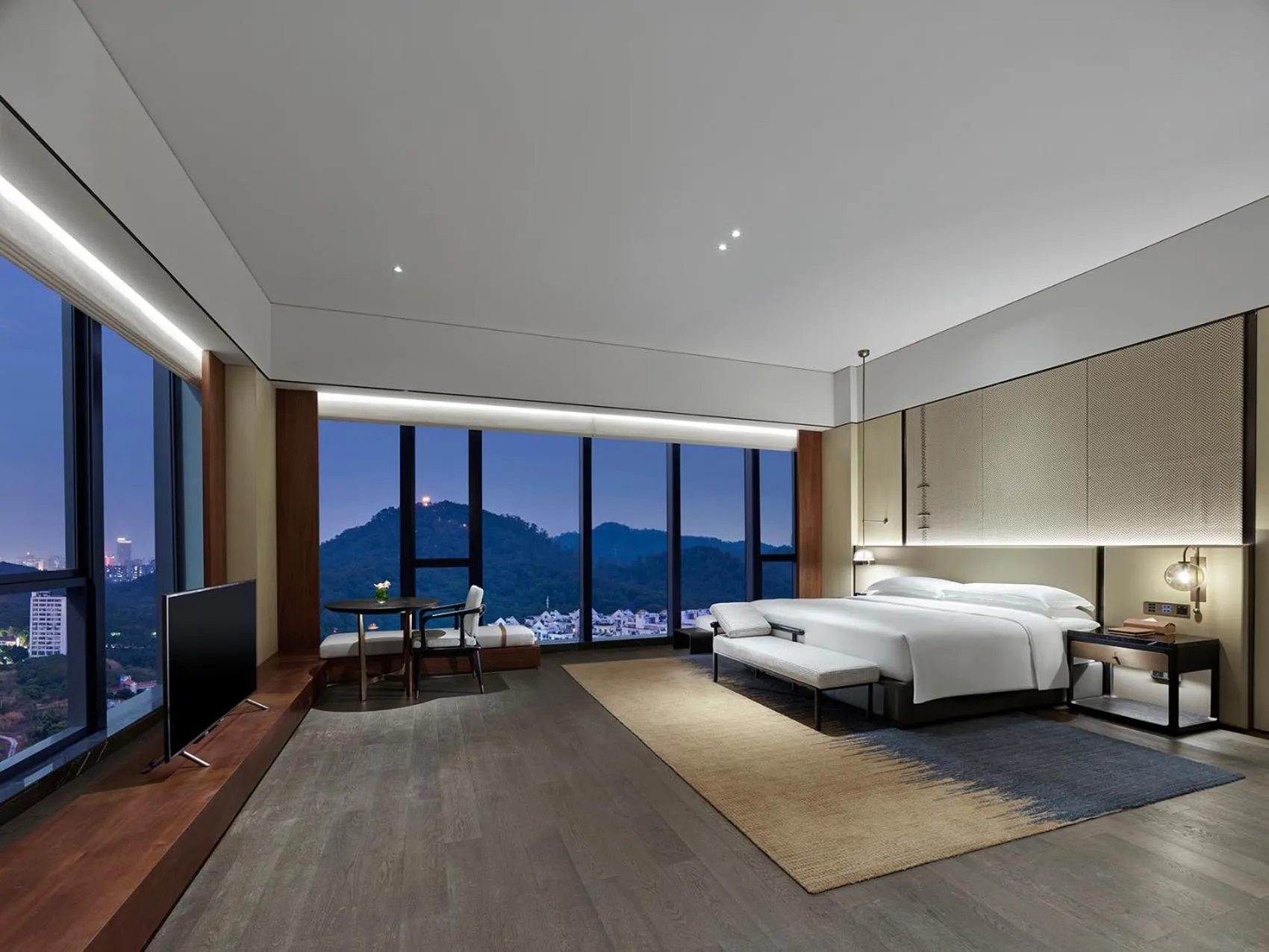 Bedroom, Bed in InterContinental Dongguan by IHG