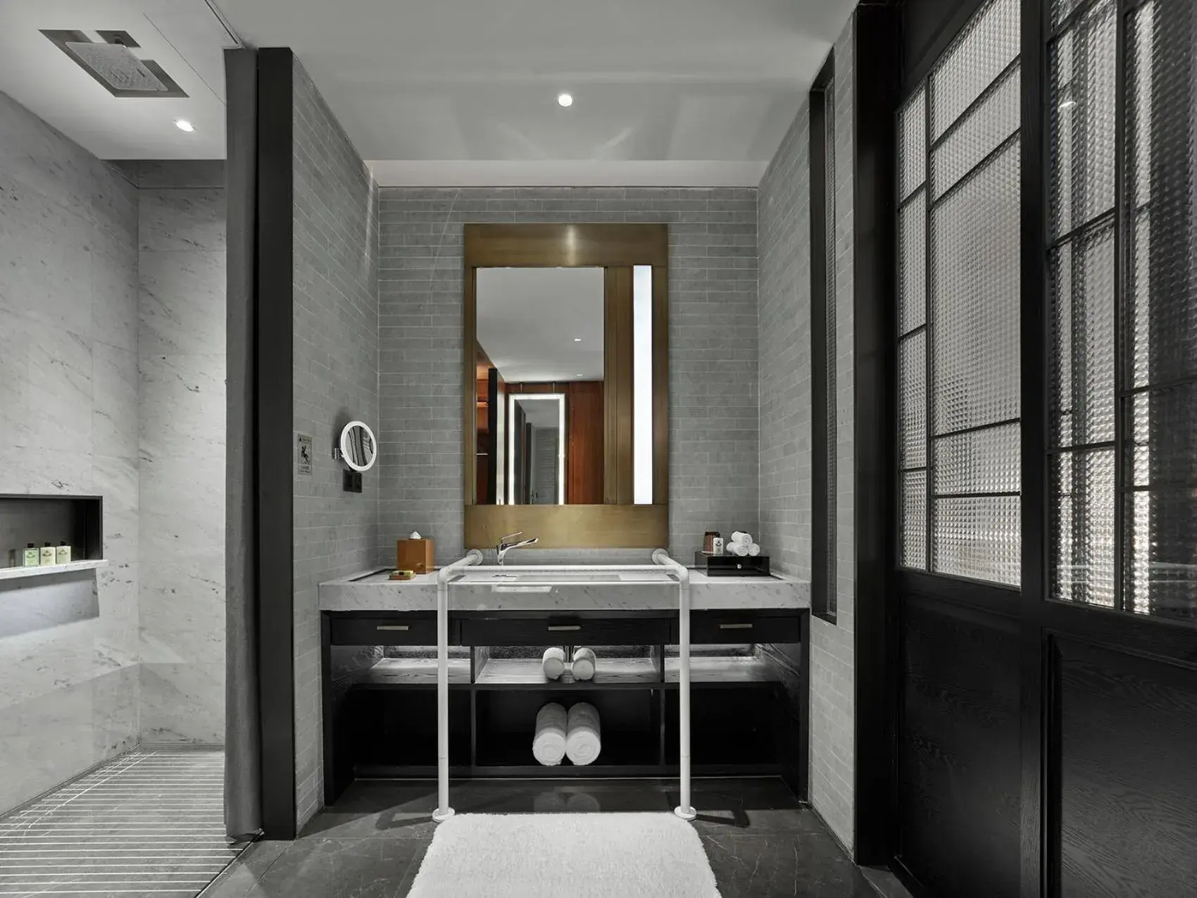 Bathroom in InterContinental Dongguan by IHG Bathroom in InterContinental Dongguan by IHG
