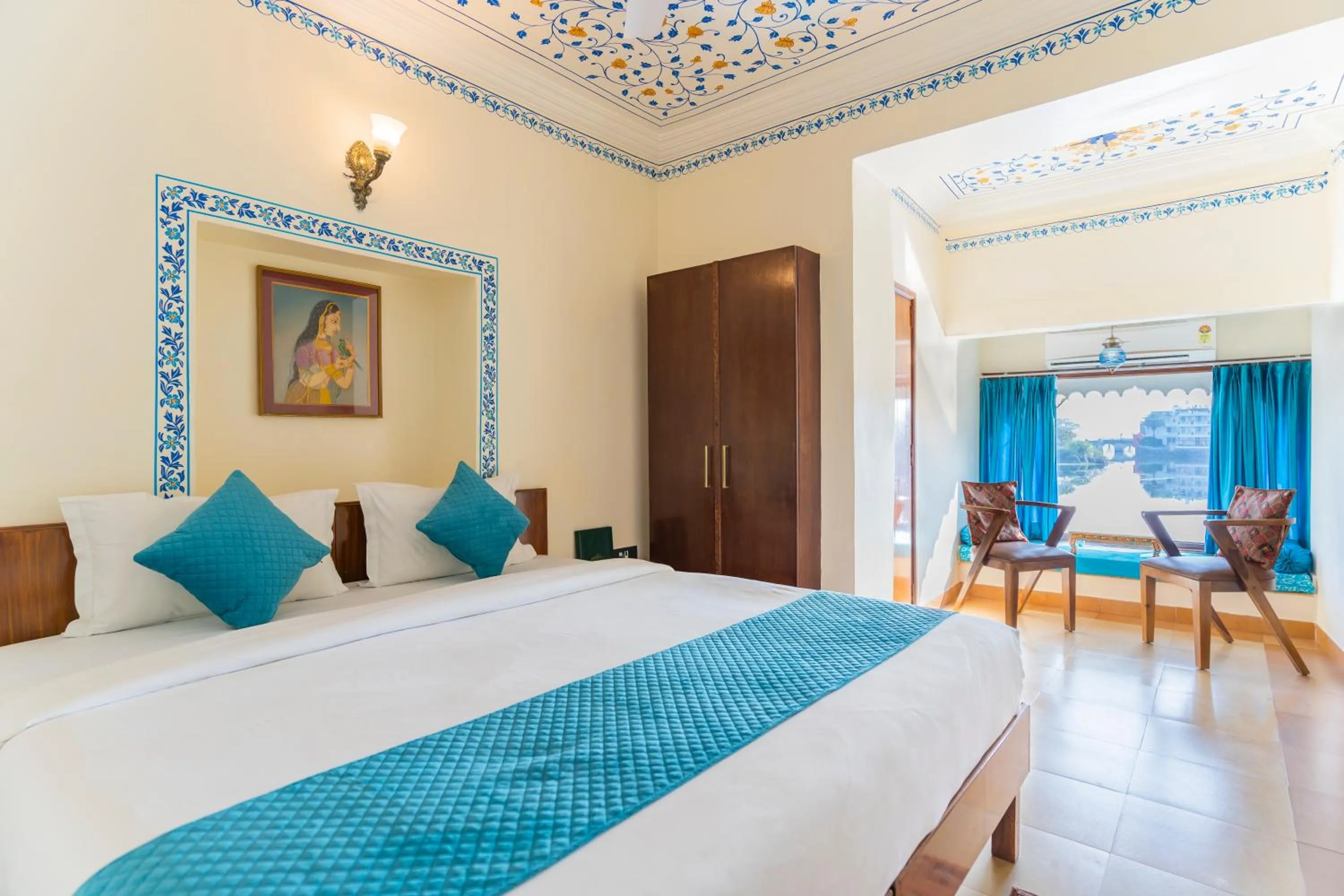 Deluxe Room in Natural Lake View Hotel