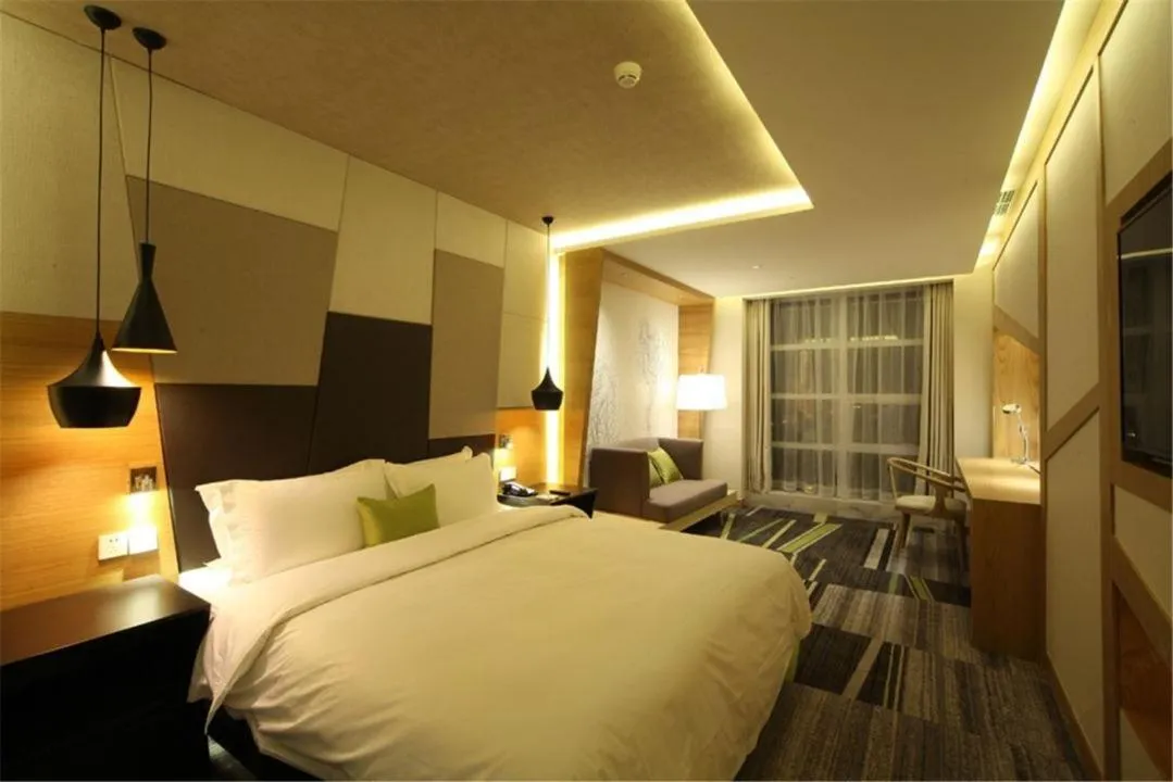 Bed in Beijing Qianyuan Hotel