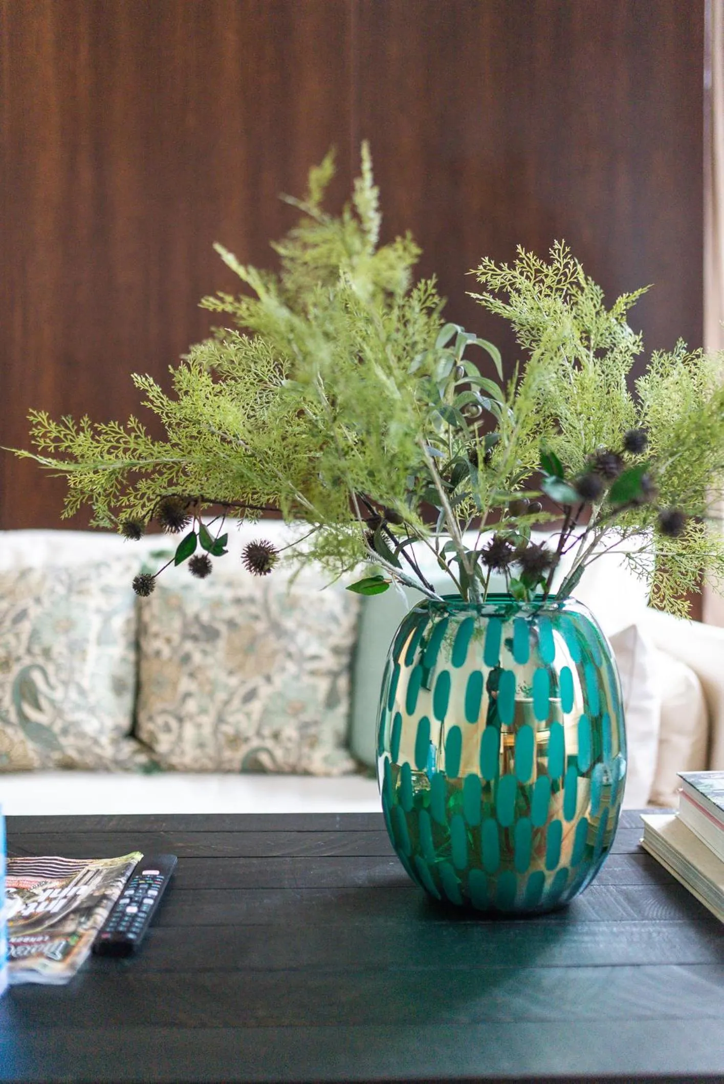 Living room in Grosvenor Gardens by CAPITAL