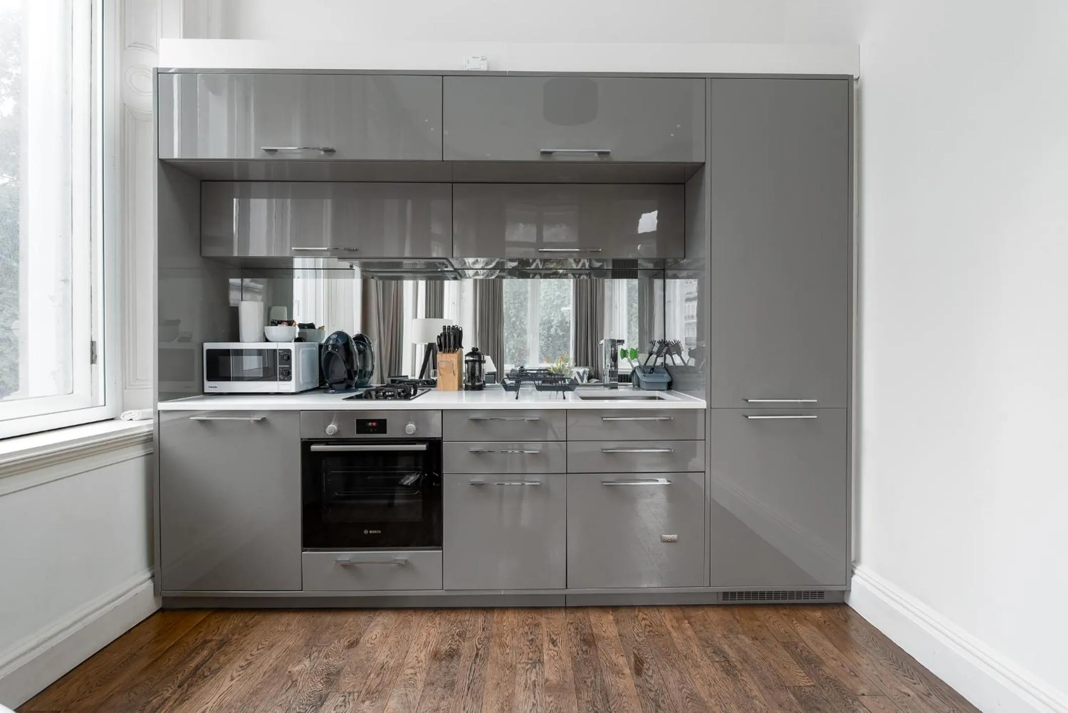 Coffee/tea facilities in Grosvenor Gardens by CAPITAL