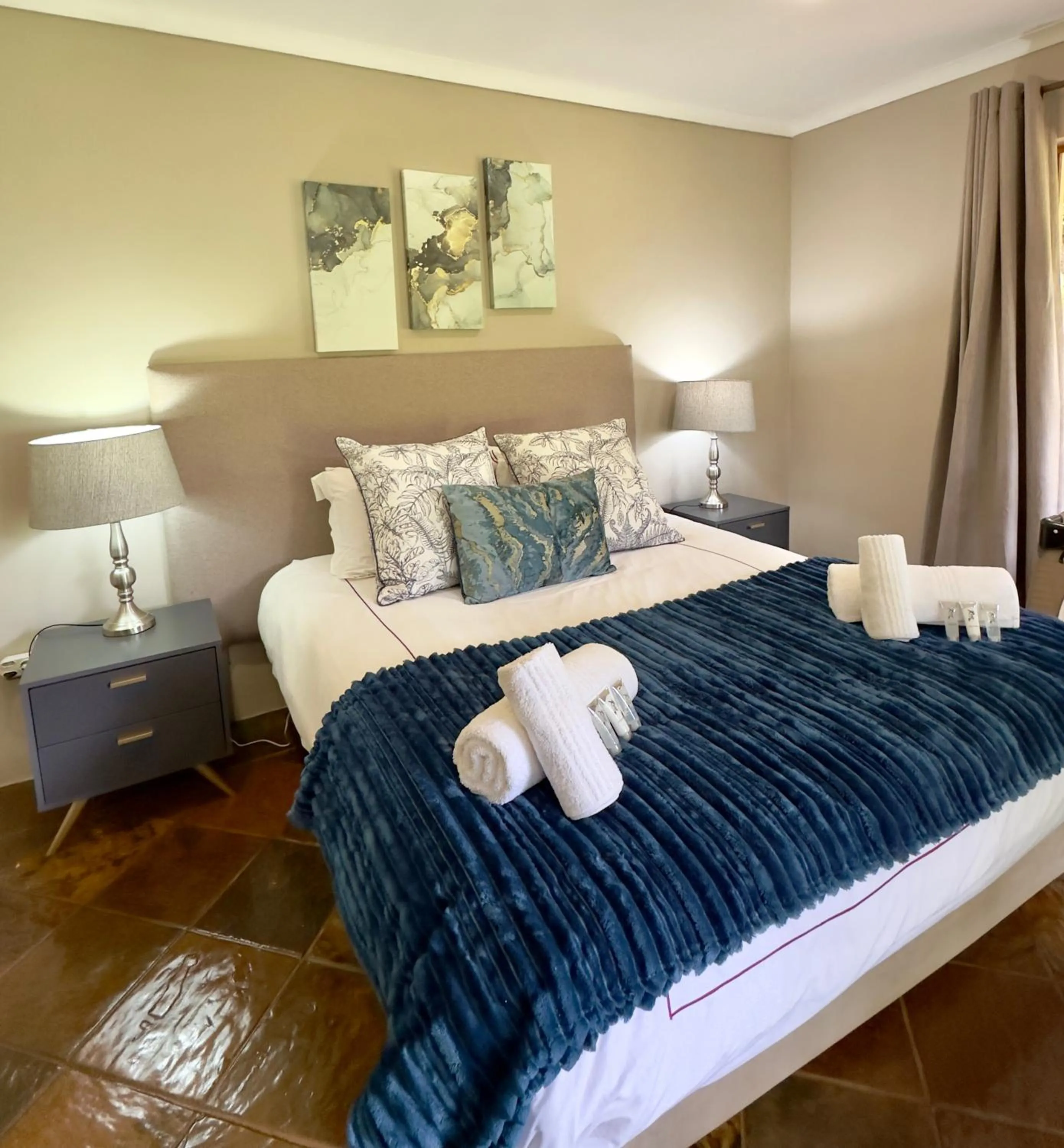 Bed in Remi Lodge