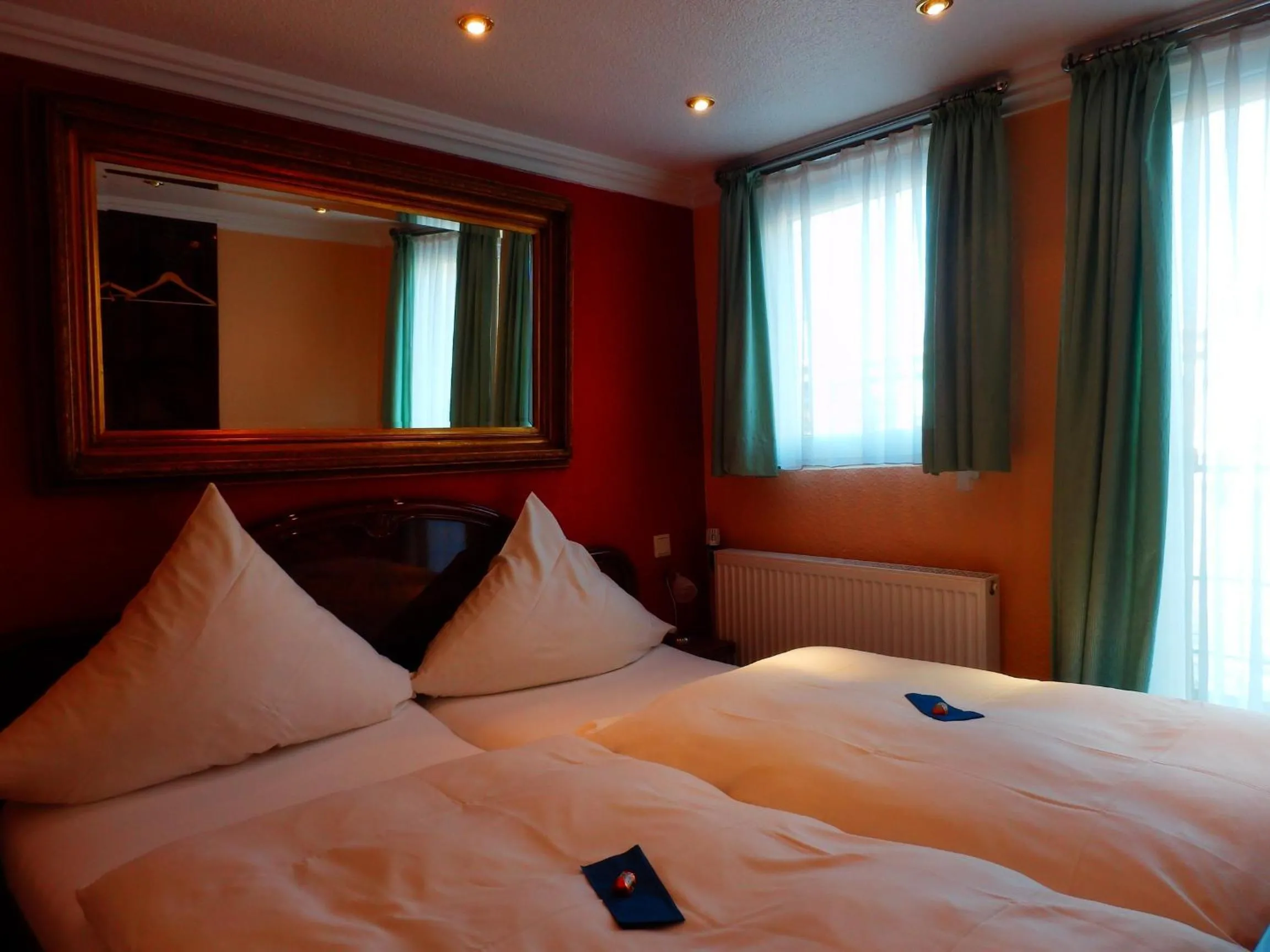 Superior Suite - single occupancy in Hotelschiff Perle Bremen