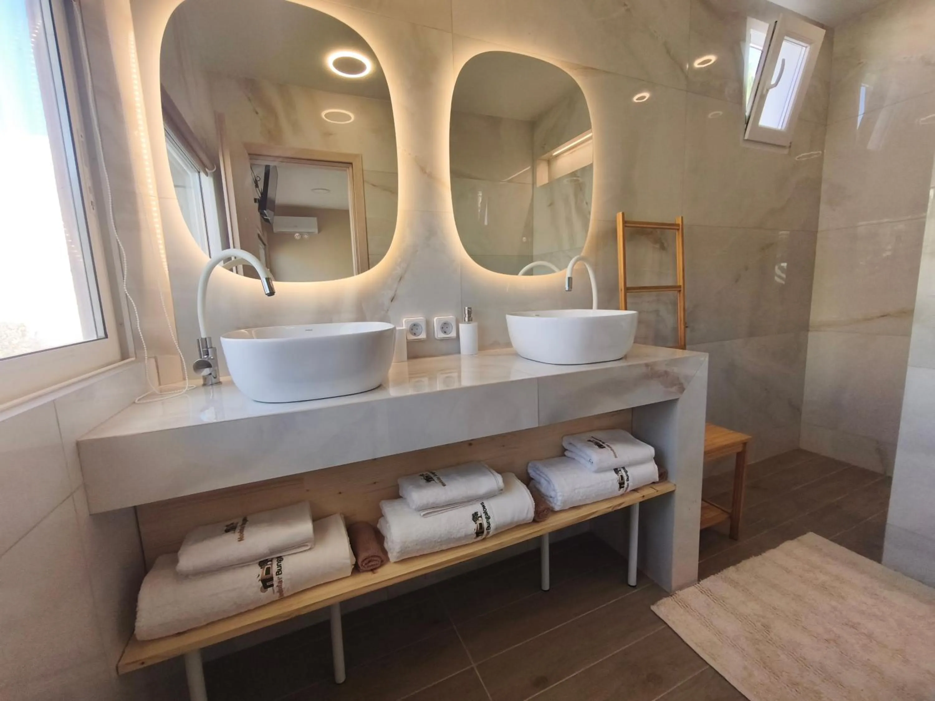 Bathroom in Modular Bungalows With Heated Pool Artemis Greece