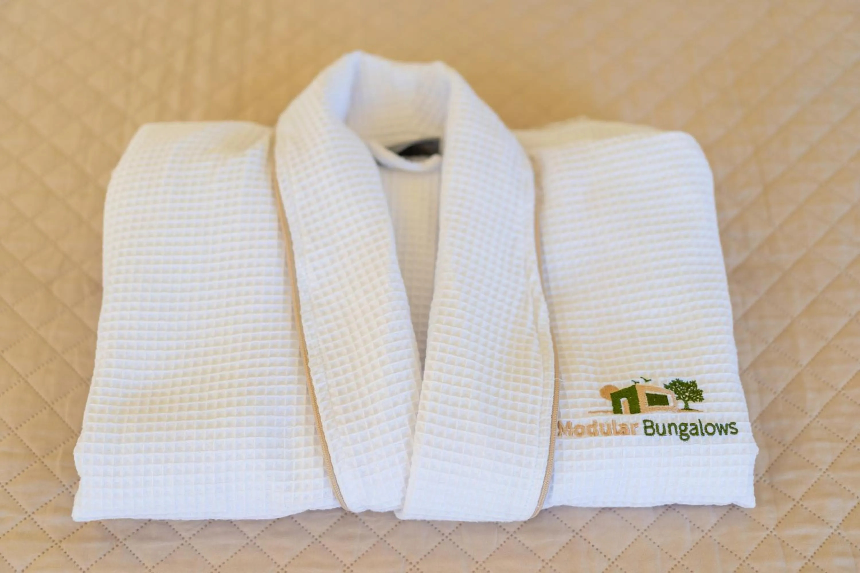 Hot Tub in Modular Bungalows With Heated Pool Artemis Greece