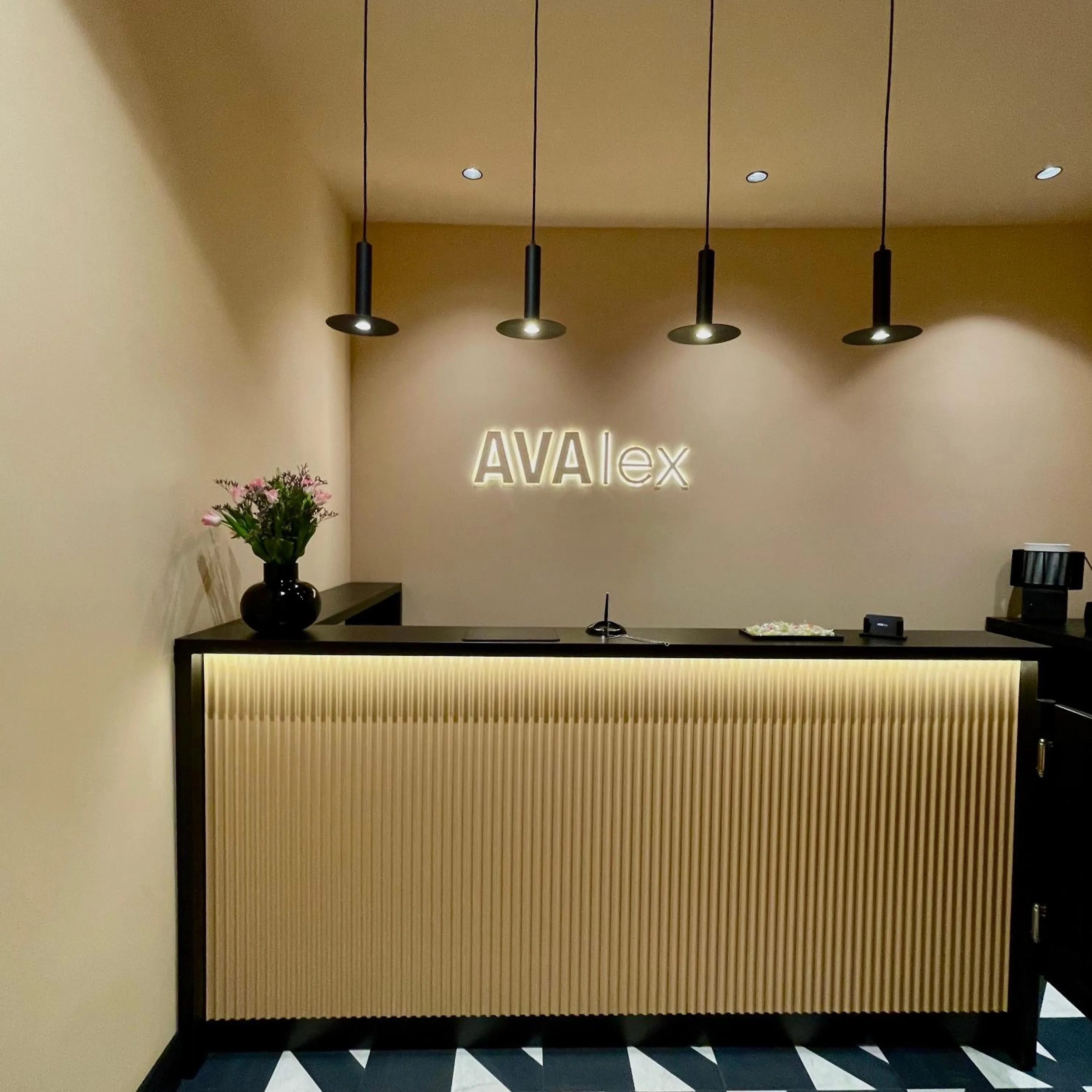 Hotel AVAlex