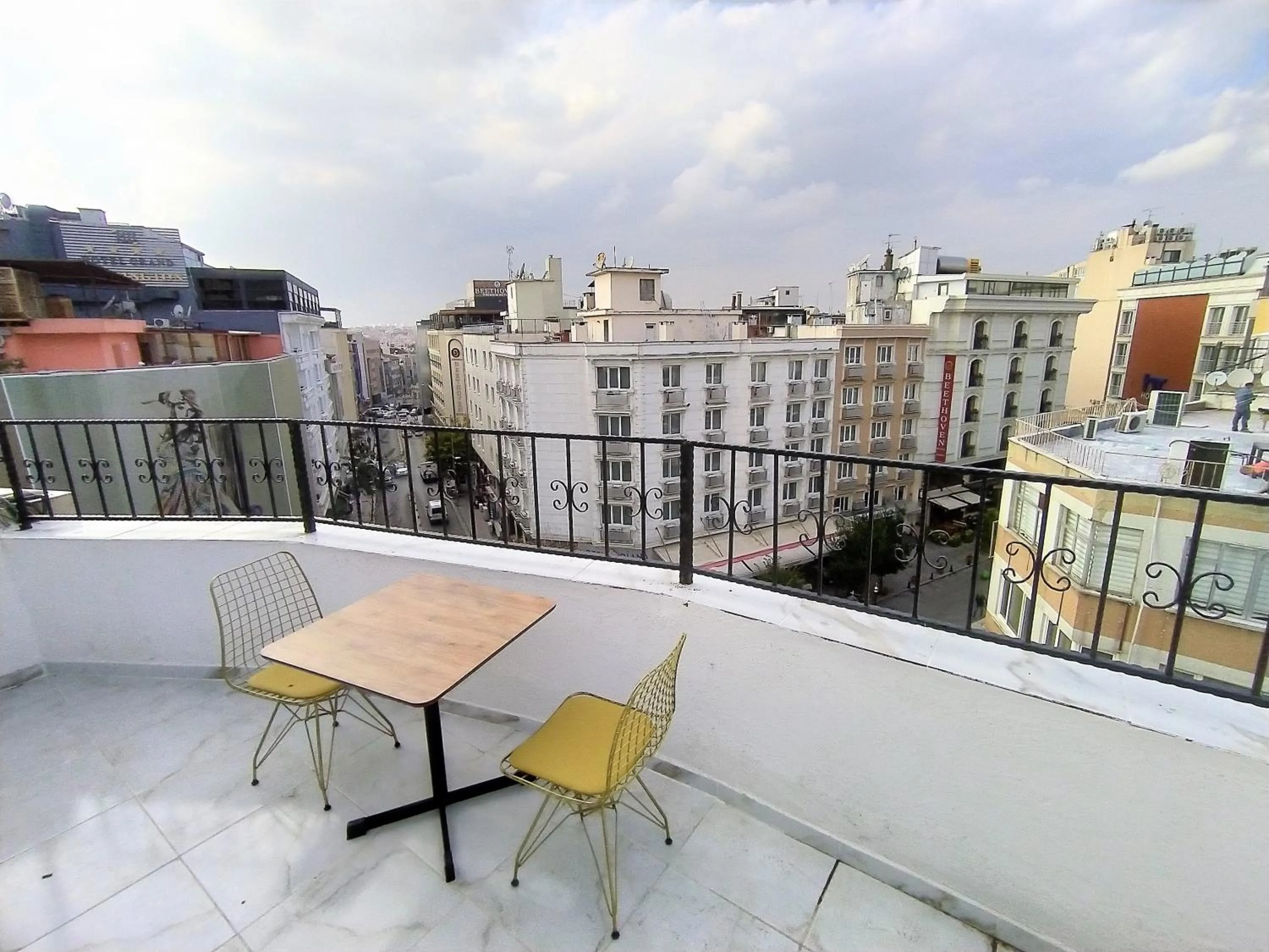 King Istanbul Hotel